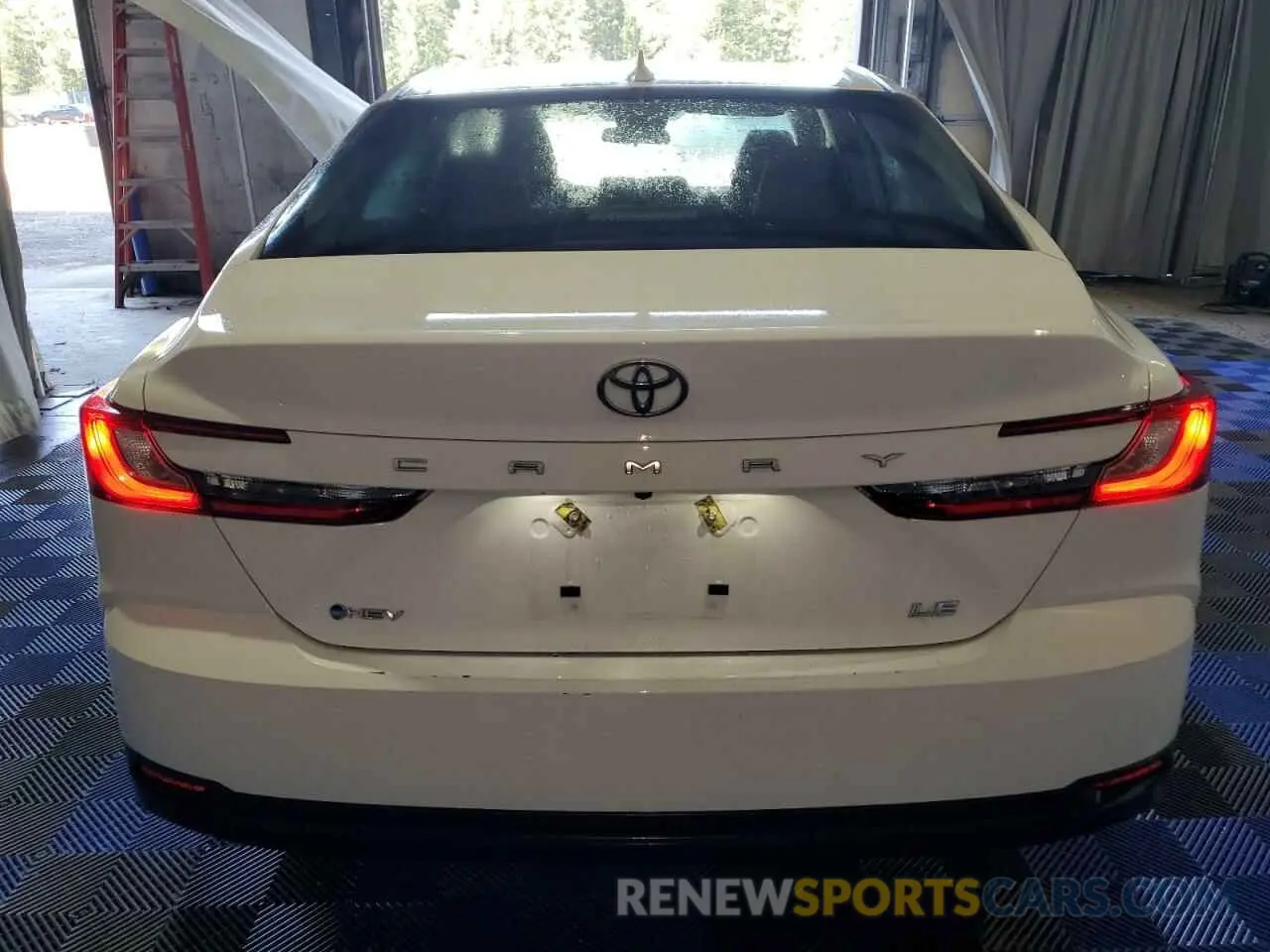 6 Photograph of a damaged car 4T1DAACKXSU501647 TOYOTA CAMRY 2025