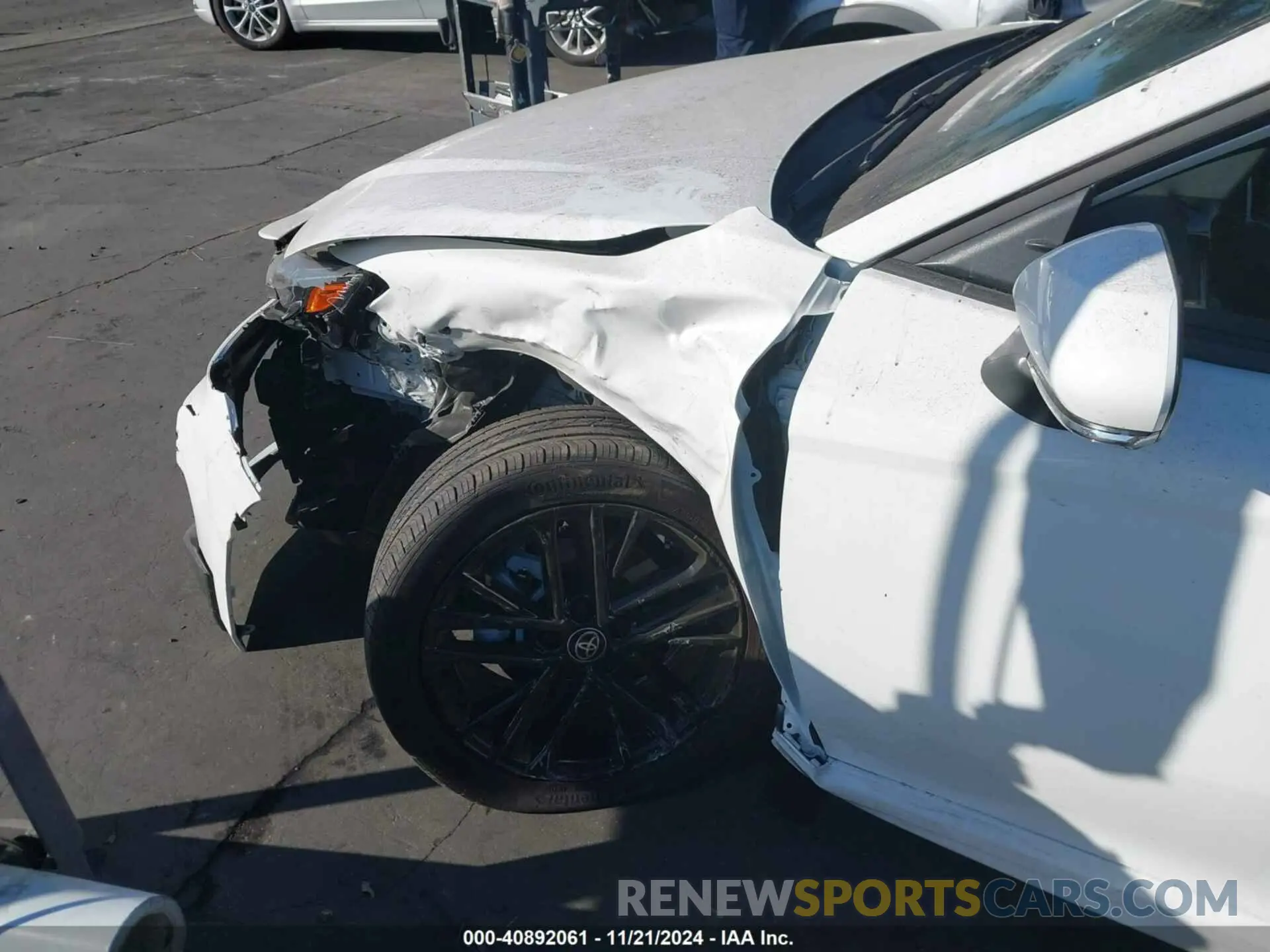 19 Photograph of a damaged car 4T1DAACKXSU502247 TOYOTA CAMRY 2025