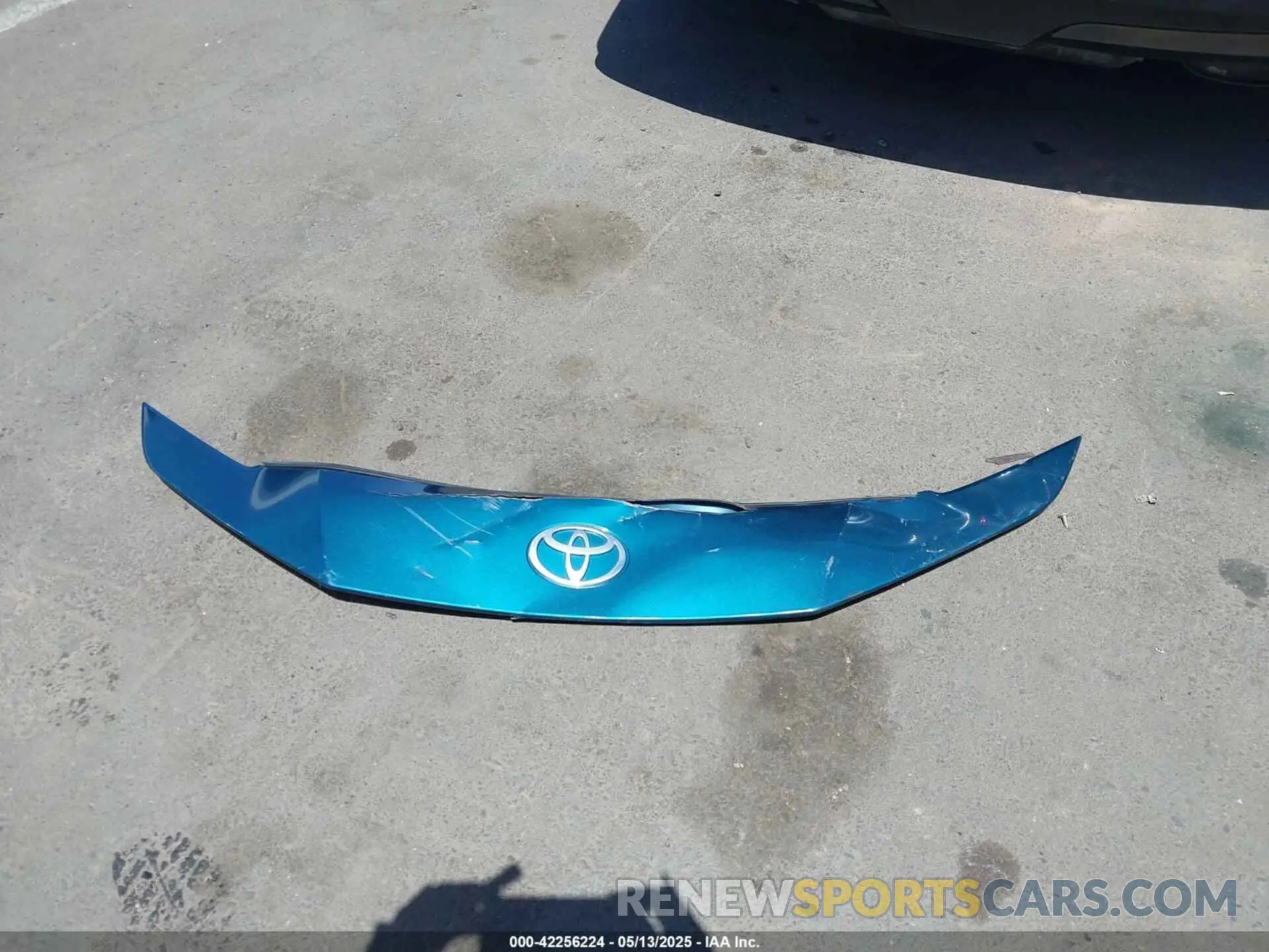 12 Photograph of a damaged car 4T1DAACKXSU505309 TOYOTA CAMRY 2025