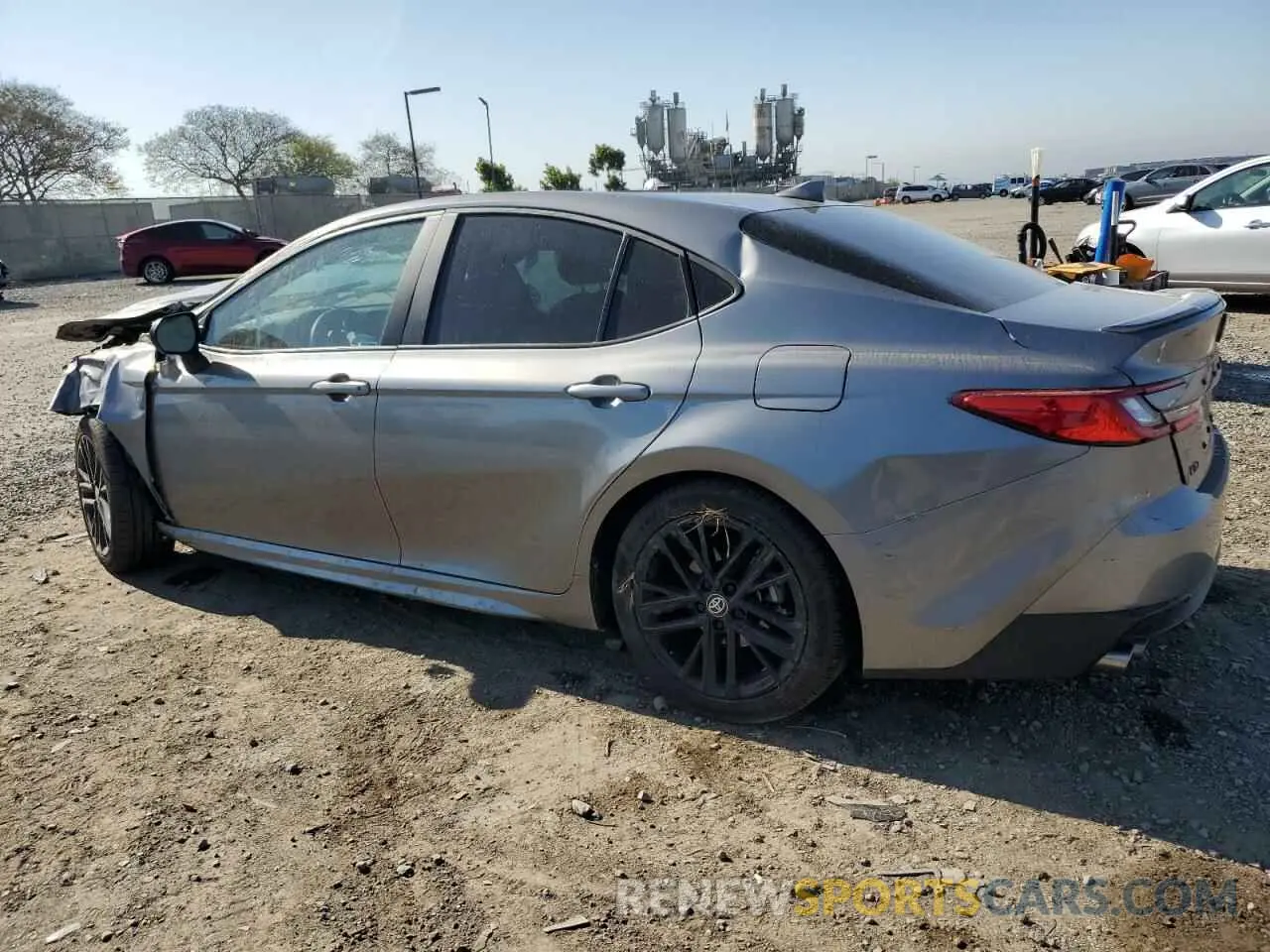 2 Photograph of a damaged car 4T1DAACKXSU517010 TOYOTA CAMRY 2025