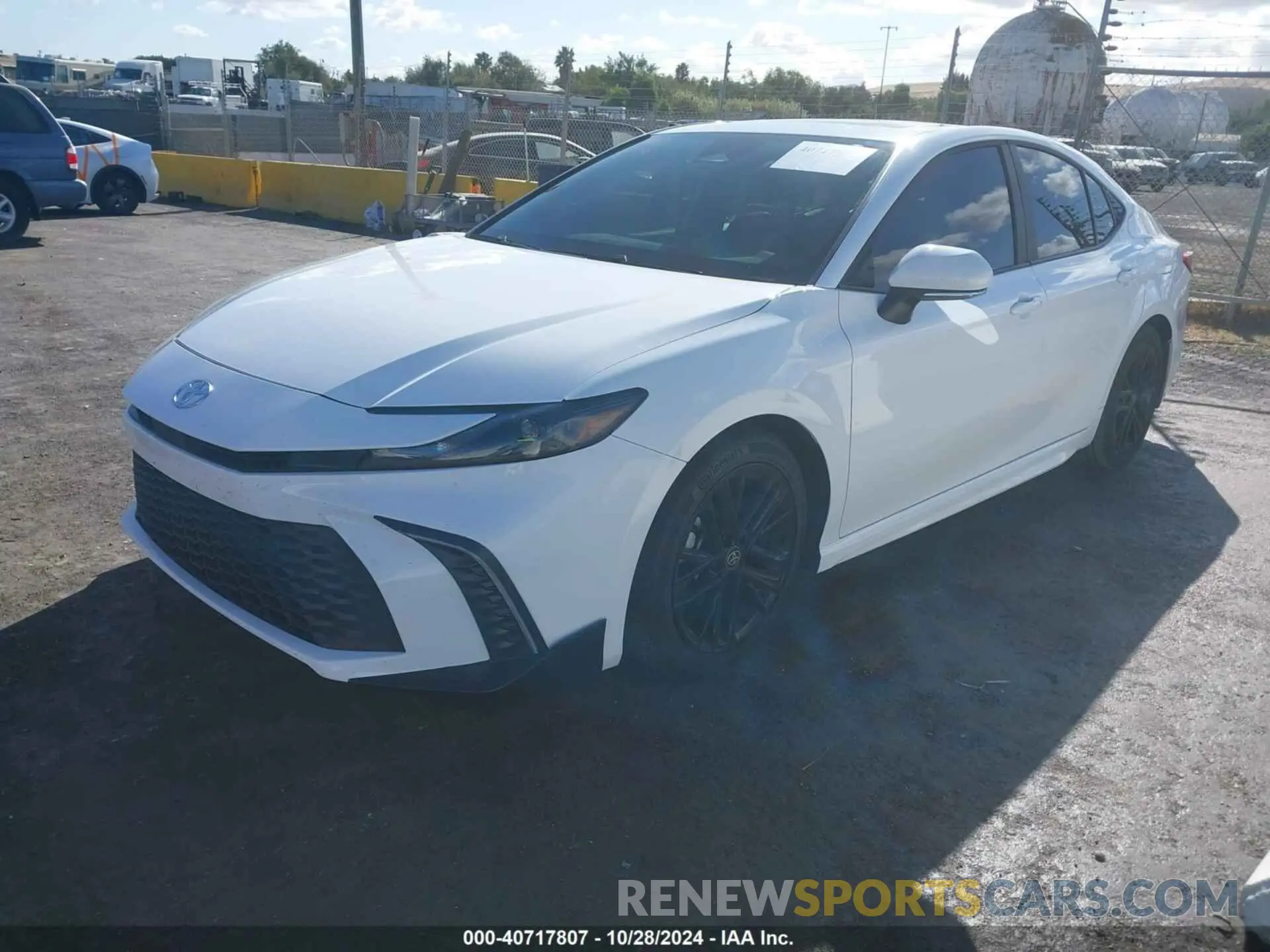 2 Photograph of a damaged car 4T1DAACKXSU517430 TOYOTA CAMRY 2025