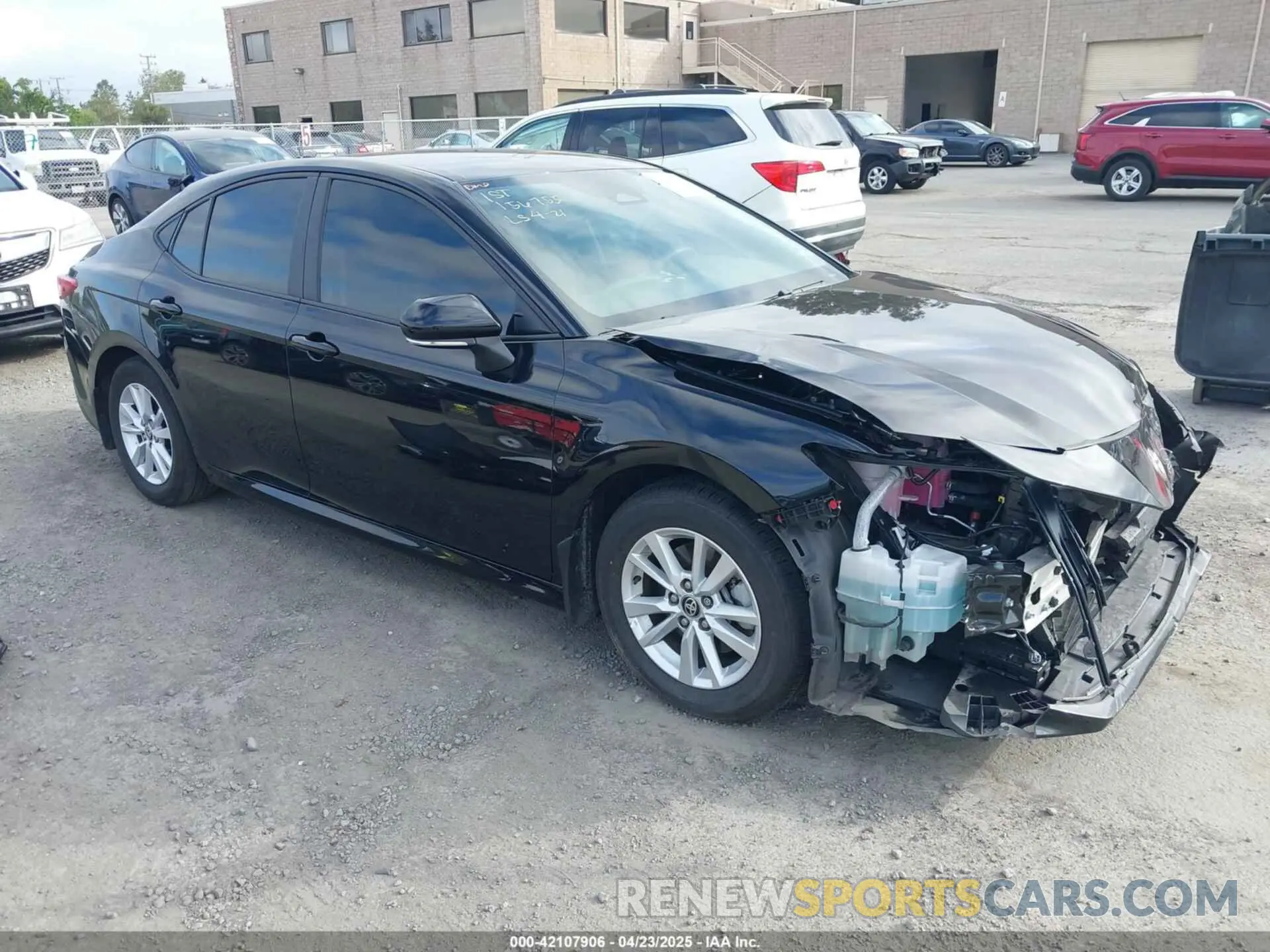1 Photograph of a damaged car 4T1DAACKXSU535295 TOYOTA CAMRY 2025
