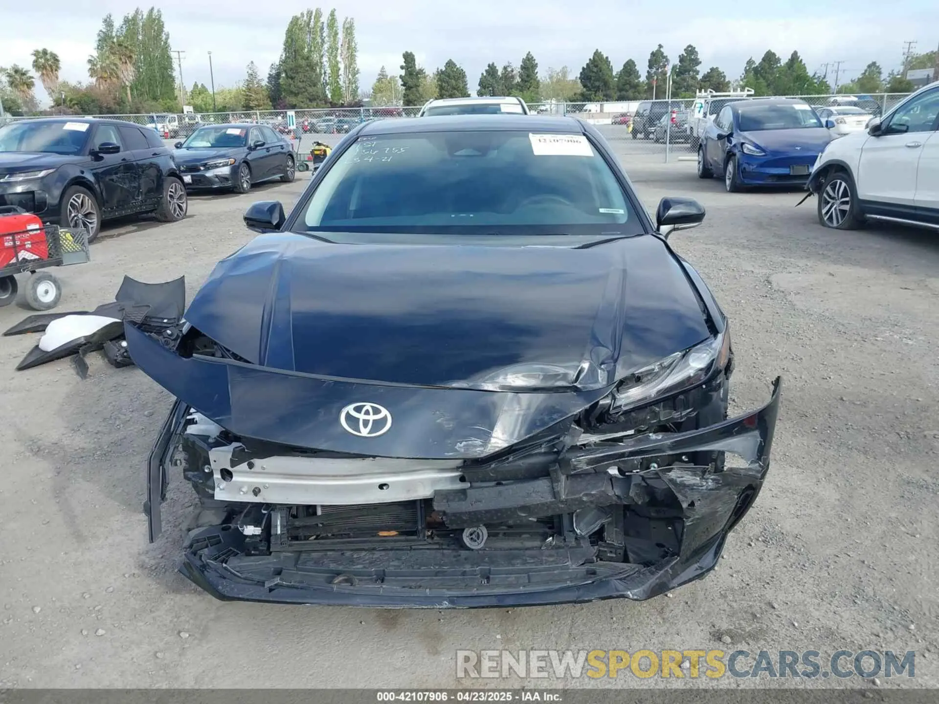 13 Photograph of a damaged car 4T1DAACKXSU535295 TOYOTA CAMRY 2025