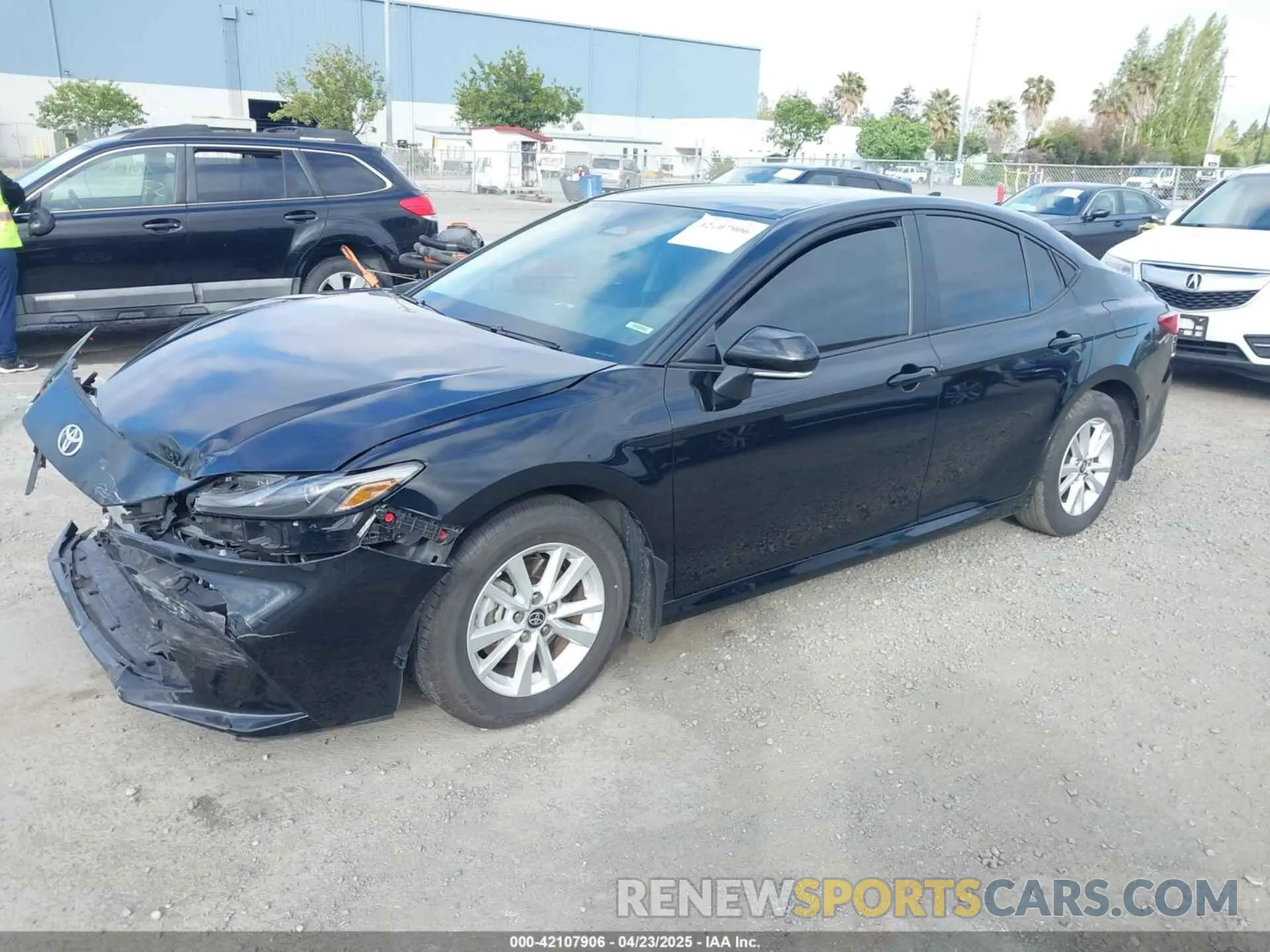 2 Photograph of a damaged car 4T1DAACKXSU535295 TOYOTA CAMRY 2025