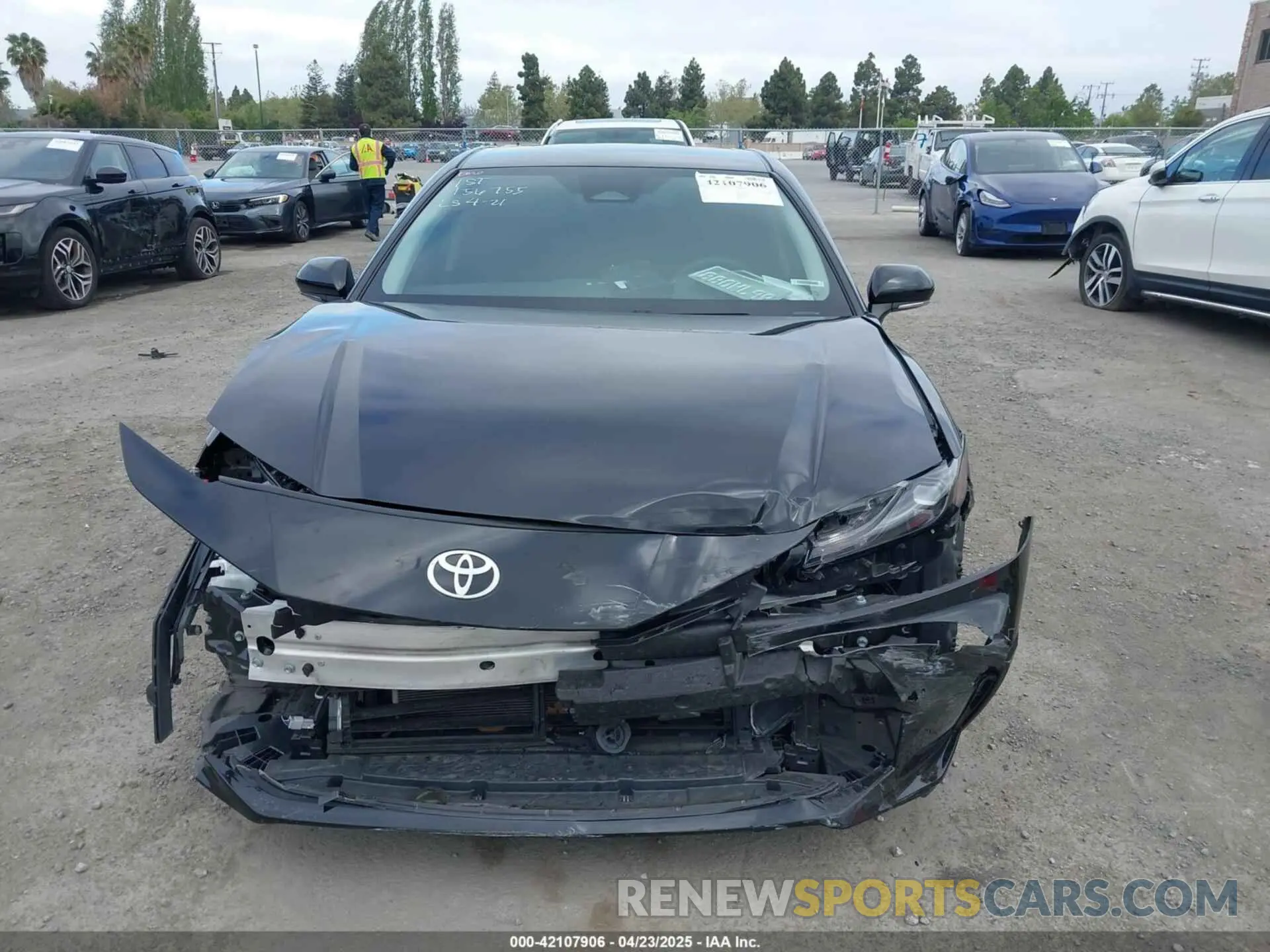 6 Photograph of a damaged car 4T1DAACKXSU535295 TOYOTA CAMRY 2025