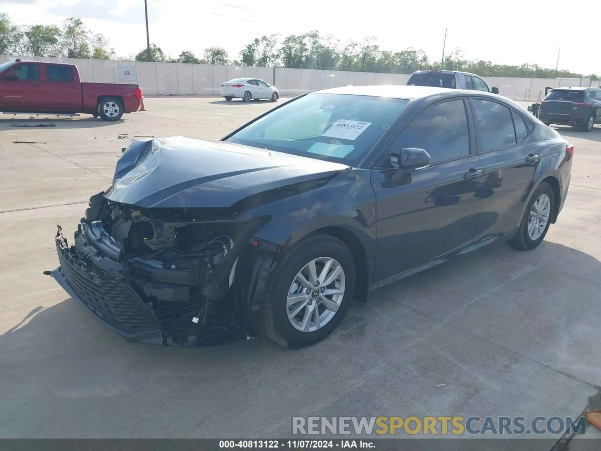 2 Photograph of a damaged car 4T1DAACKXSU547916 TOYOTA CAMRY 2025