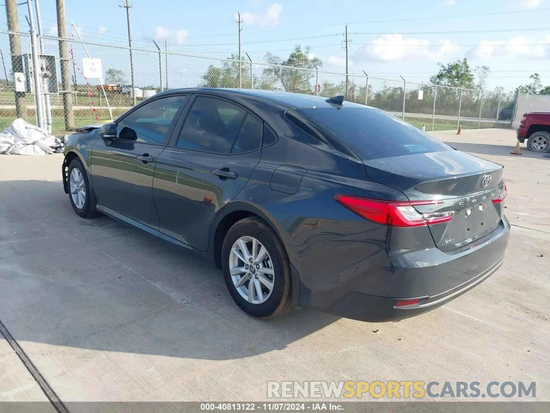 3 Photograph of a damaged car 4T1DAACKXSU547916 TOYOTA CAMRY 2025