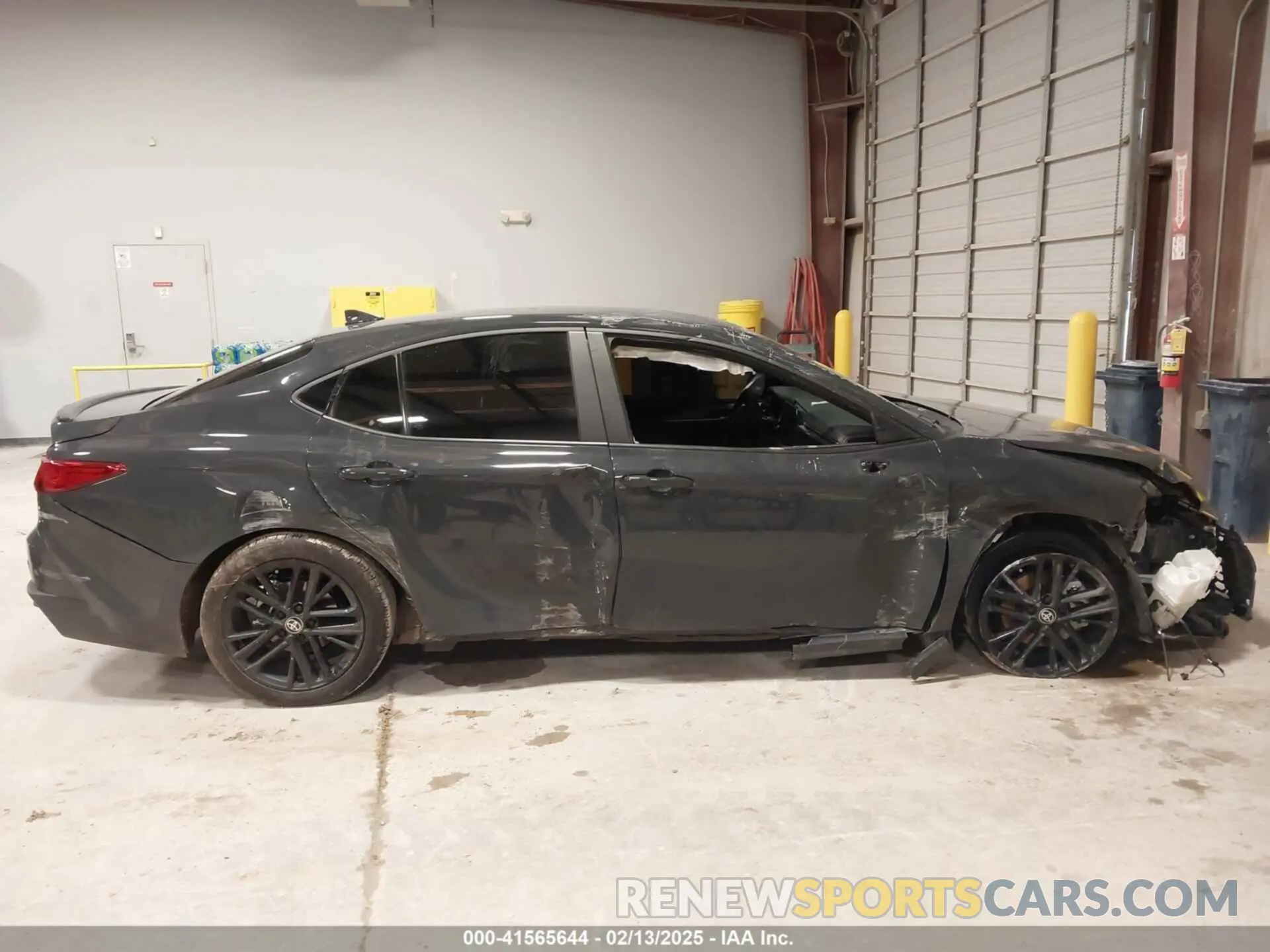 13 Photograph of a damaged car 4T1DAACKXSU548399 TOYOTA CAMRY 2025