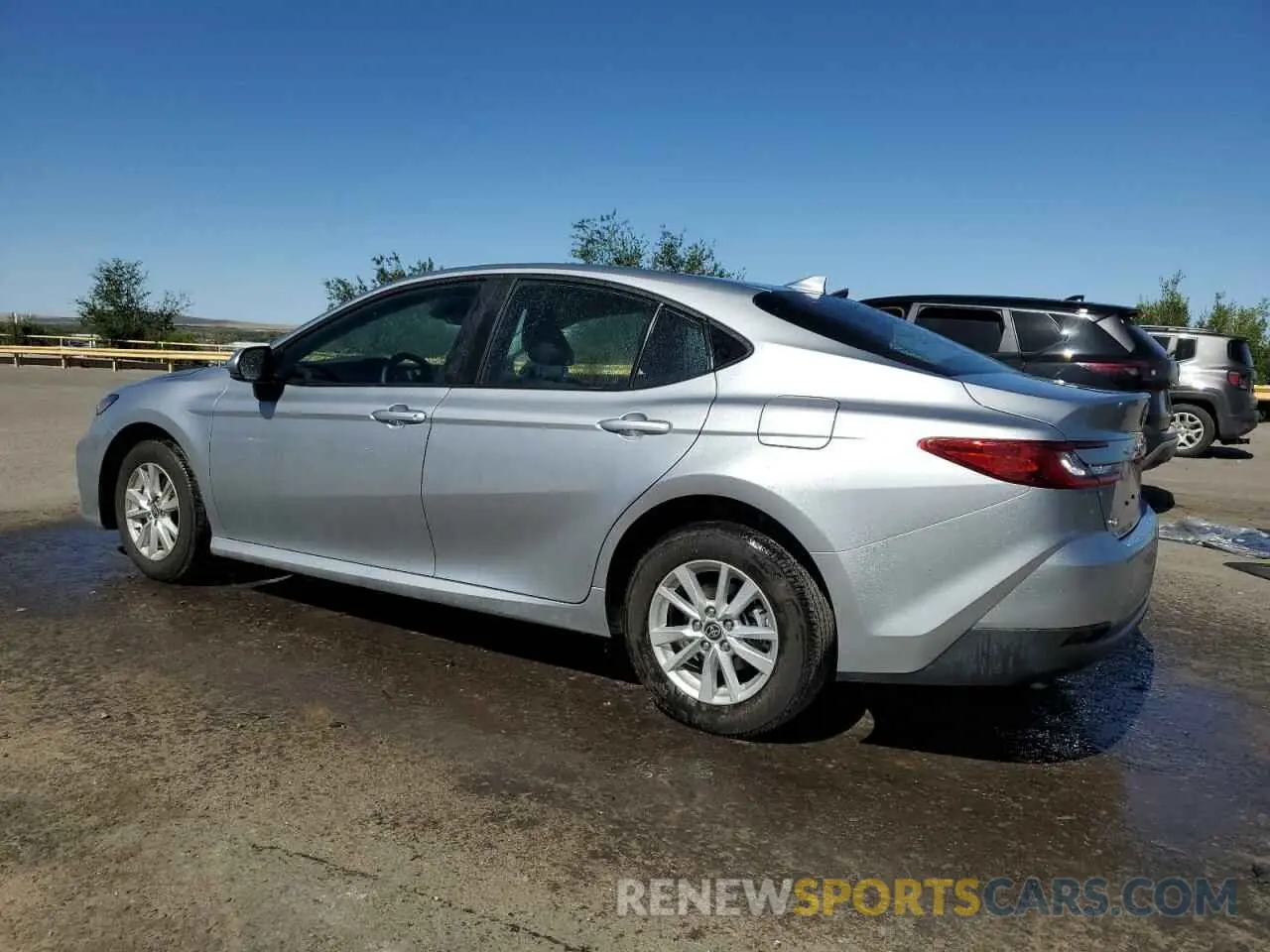 2 Photograph of a damaged car 4T1DAACKXSU567518 TOYOTA CAMRY 2025