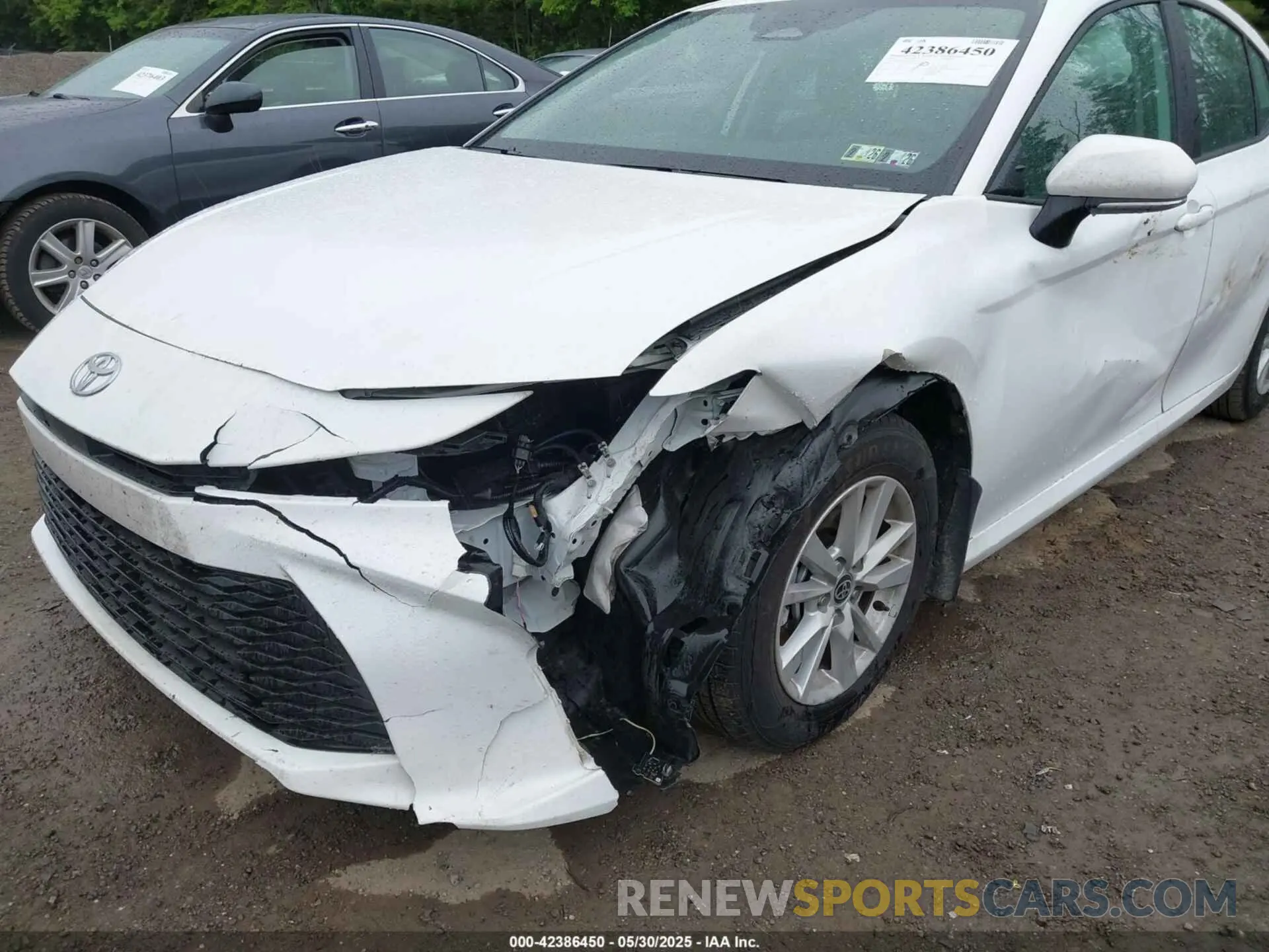 6 Photograph of a damaged car 4T1DAACKXSU587395 TOYOTA CAMRY 2025
