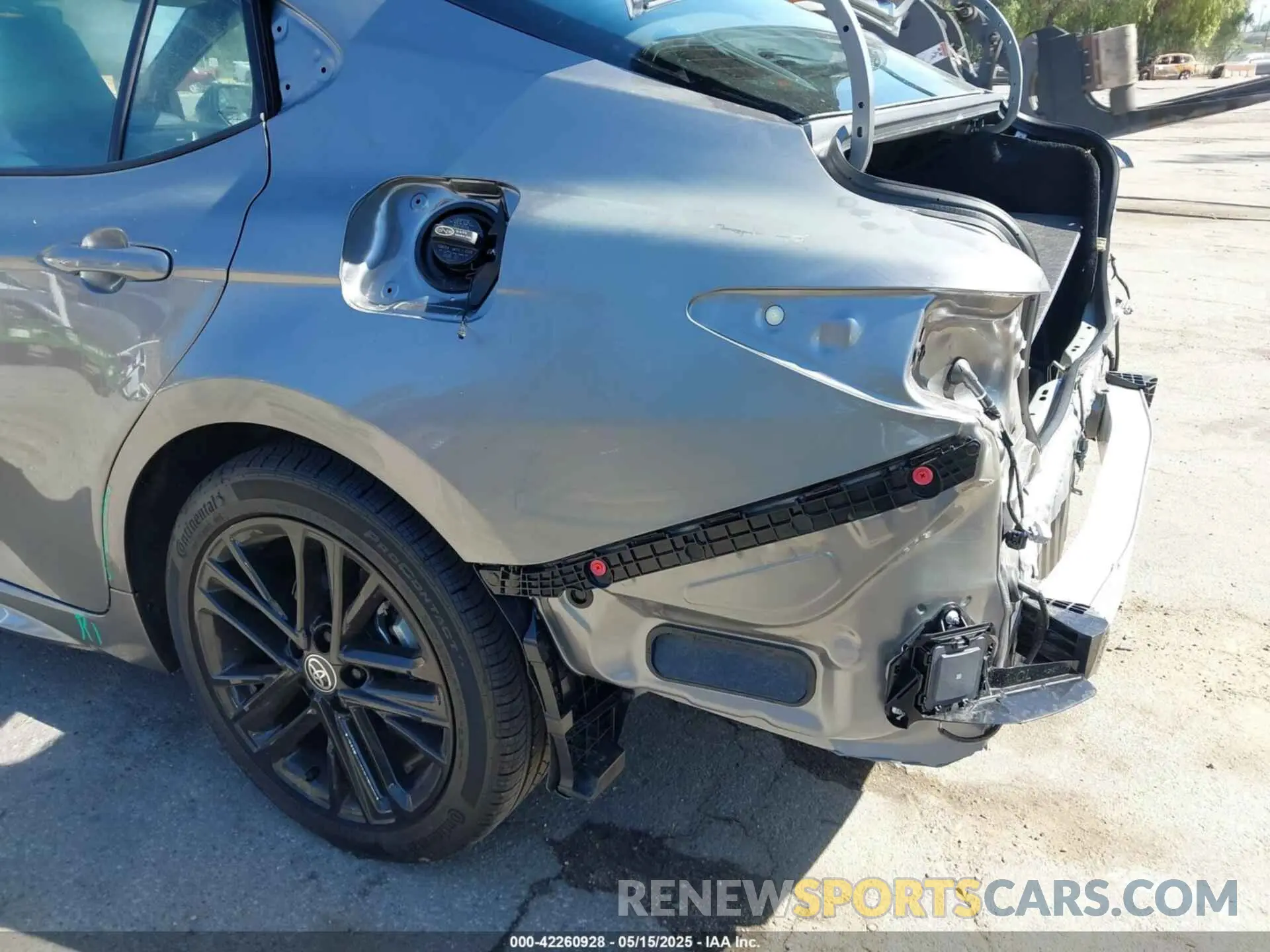 18 Photograph of a damaged car 4T1DAACKXSU599112 TOYOTA CAMRY 2025