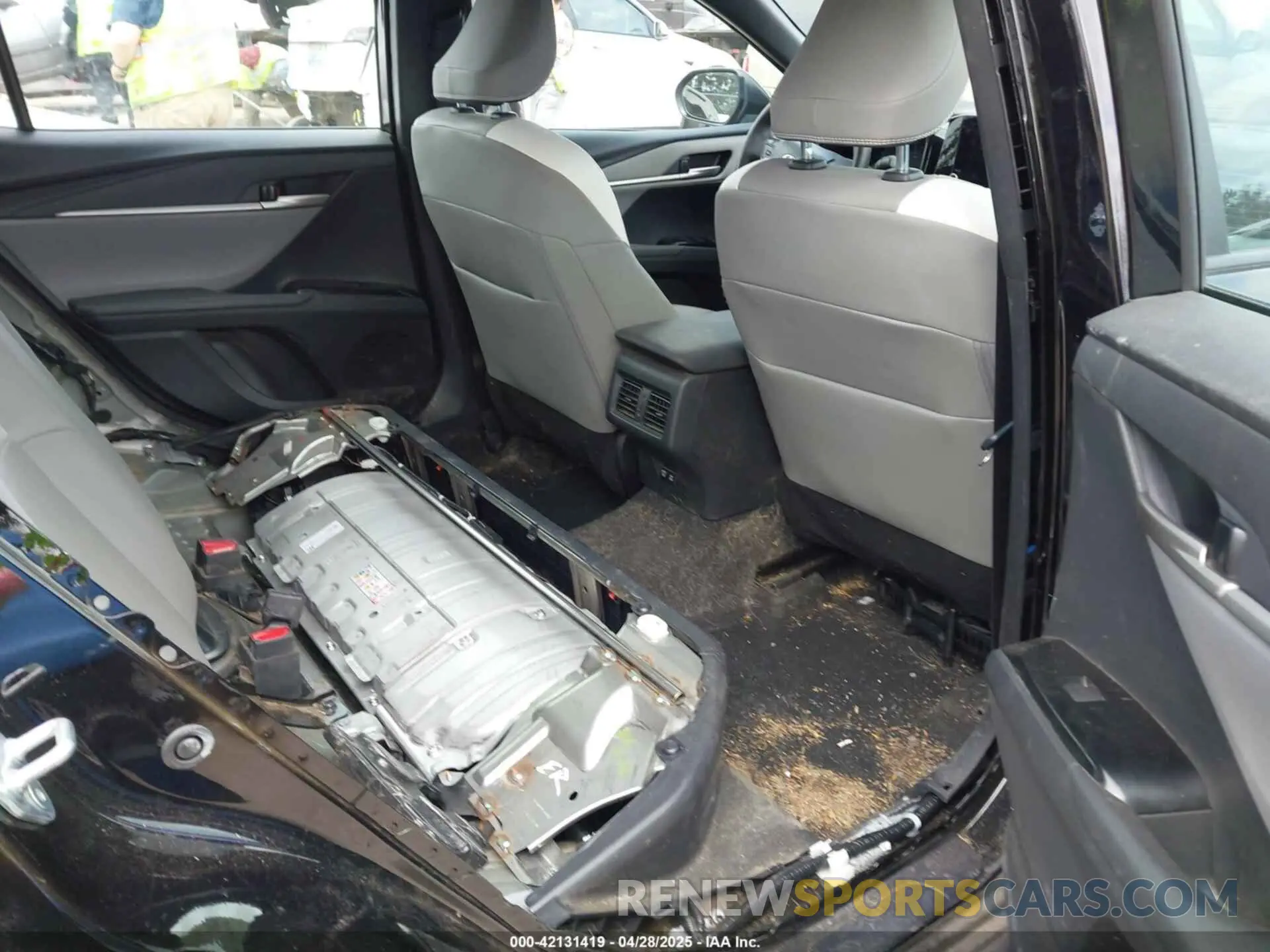 8 Photograph of a damaged car 4T1DBADK0SU000861 TOYOTA CAMRY 2025