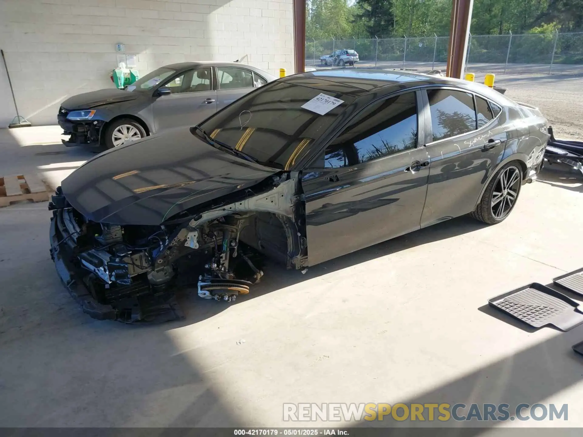 2 Photograph of a damaged car 4T1DBADK0SU016820 TOYOTA CAMRY 2025
