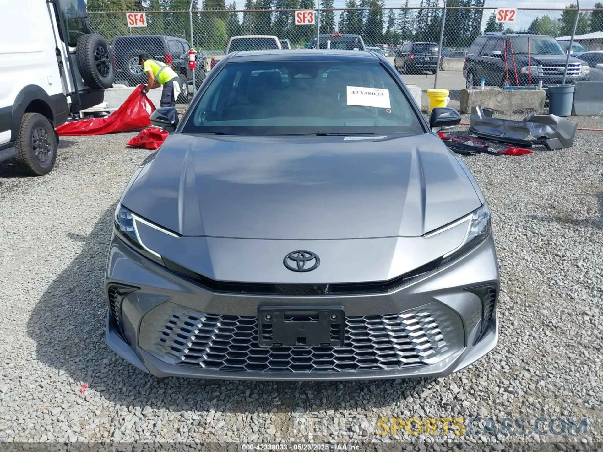 13 Photograph of a damaged car 4T1DBADK0SU524298 TOYOTA CAMRY 2025