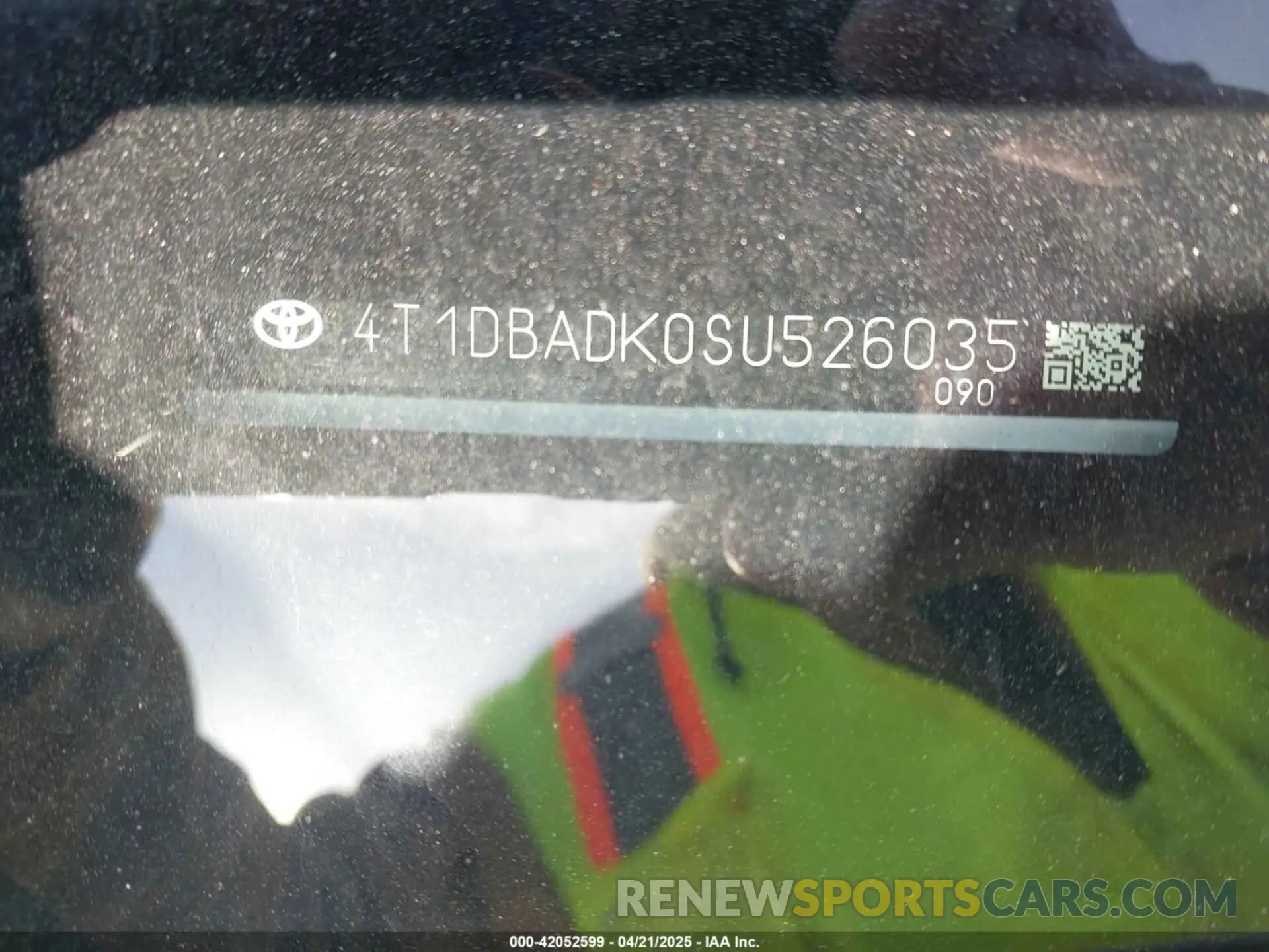 19 Photograph of a damaged car 4T1DBADK0SU526035 TOYOTA CAMRY 2025