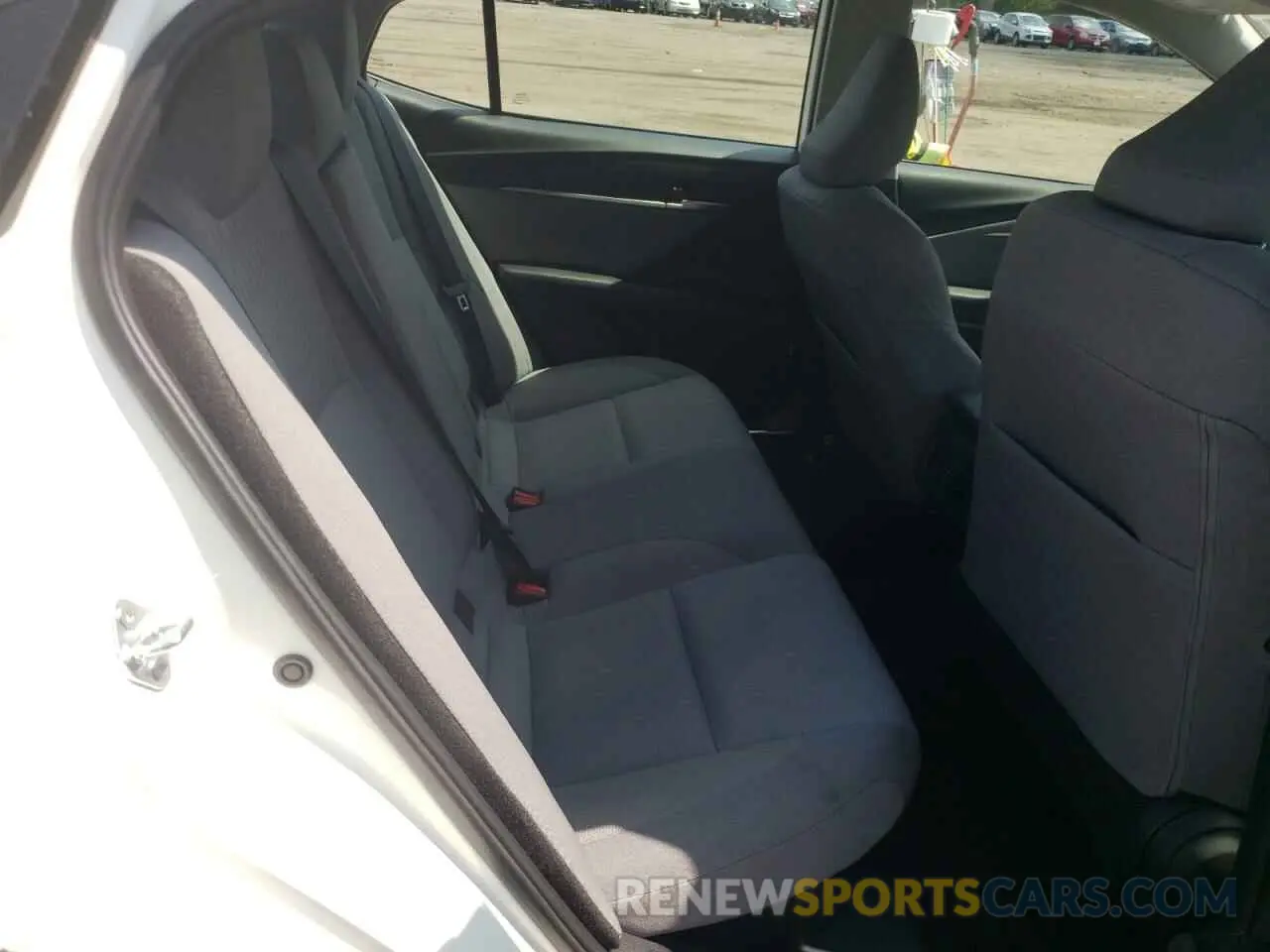 10 Photograph of a damaged car 4T1DBADK1SU002747 TOYOTA CAMRY 2025