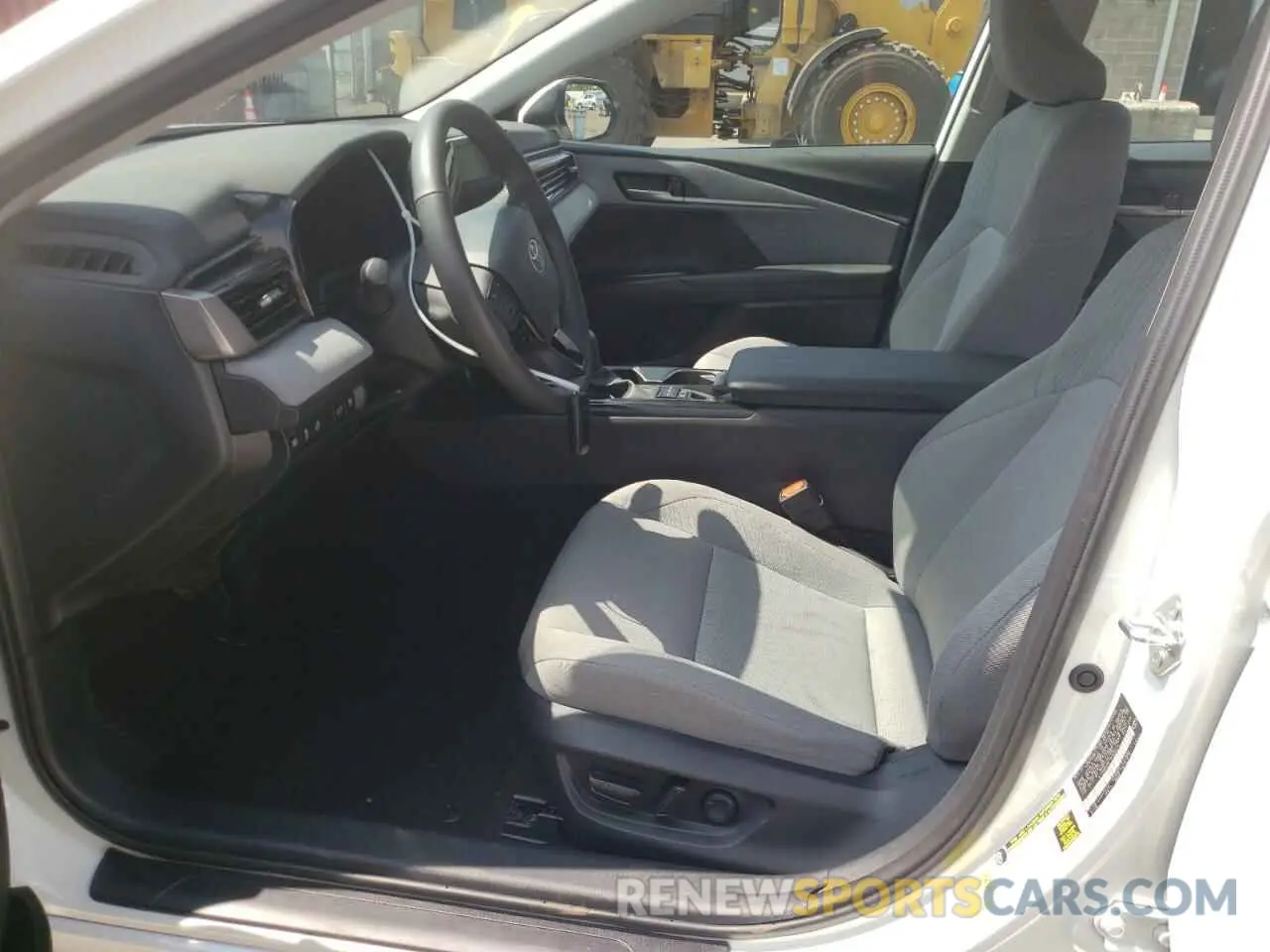 7 Photograph of a damaged car 4T1DBADK1SU002747 TOYOTA CAMRY 2025