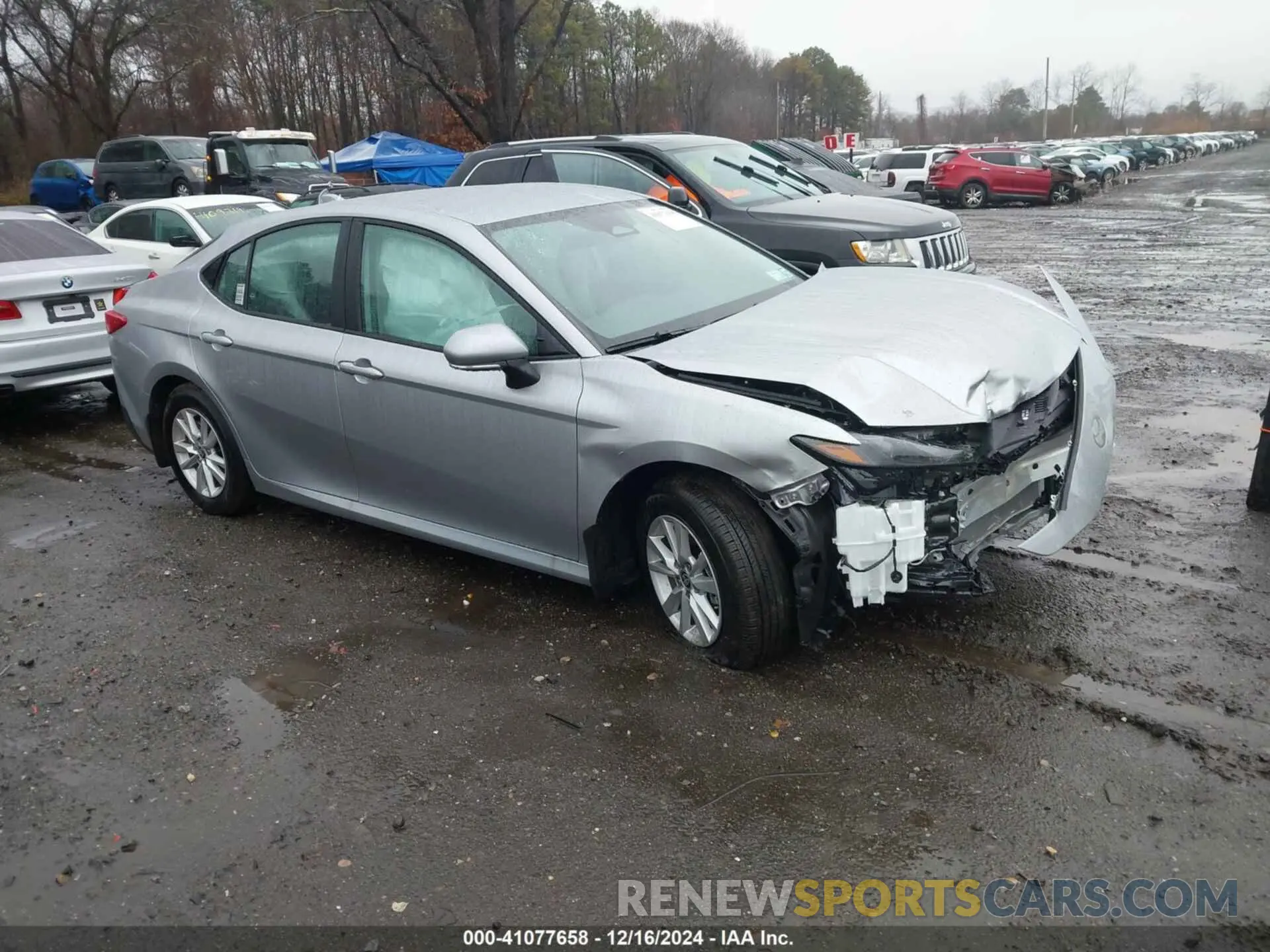 1 Photograph of a damaged car 4T1DBADK1SU514797 TOYOTA CAMRY 2025