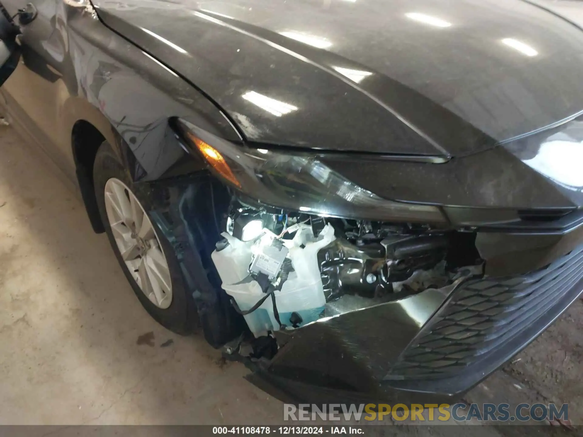 6 Photograph of a damaged car 4T1DBADK1SU515044 TOYOTA CAMRY 2025