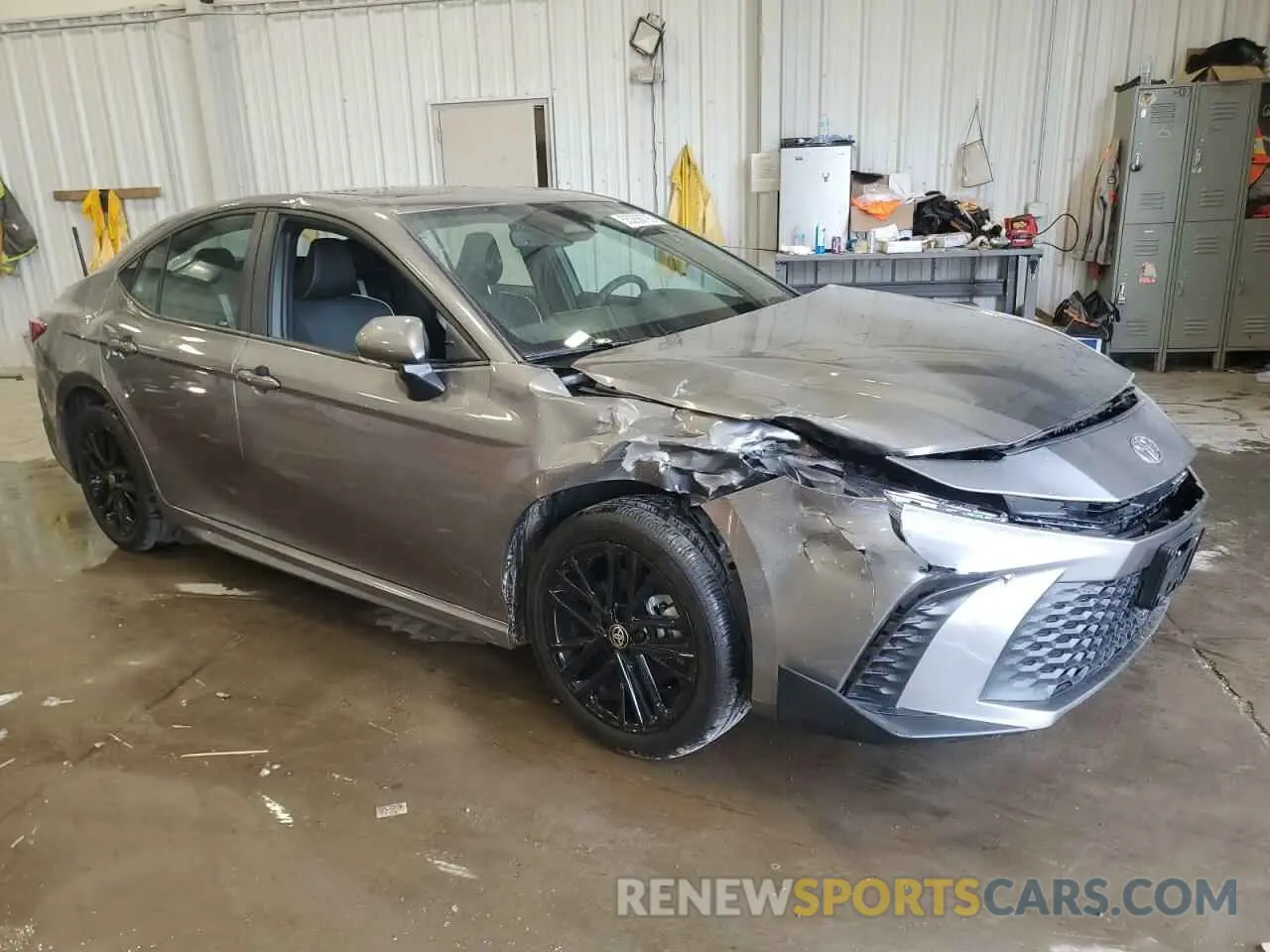 4 Photograph of a damaged car 4T1DBADK2SU504408 TOYOTA CAMRY 2025