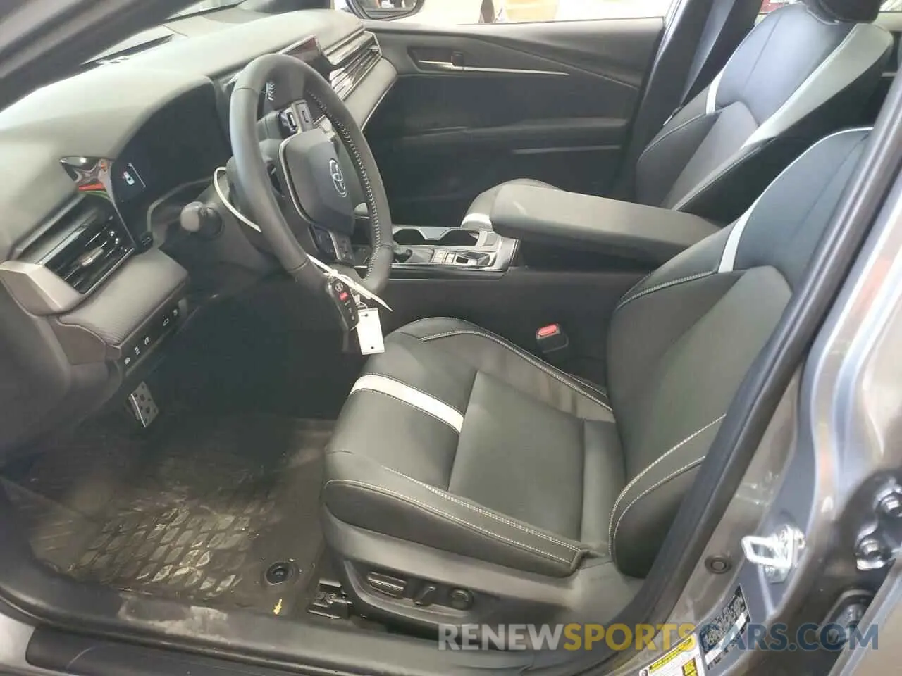7 Photograph of a damaged car 4T1DBADK2SU504408 TOYOTA CAMRY 2025