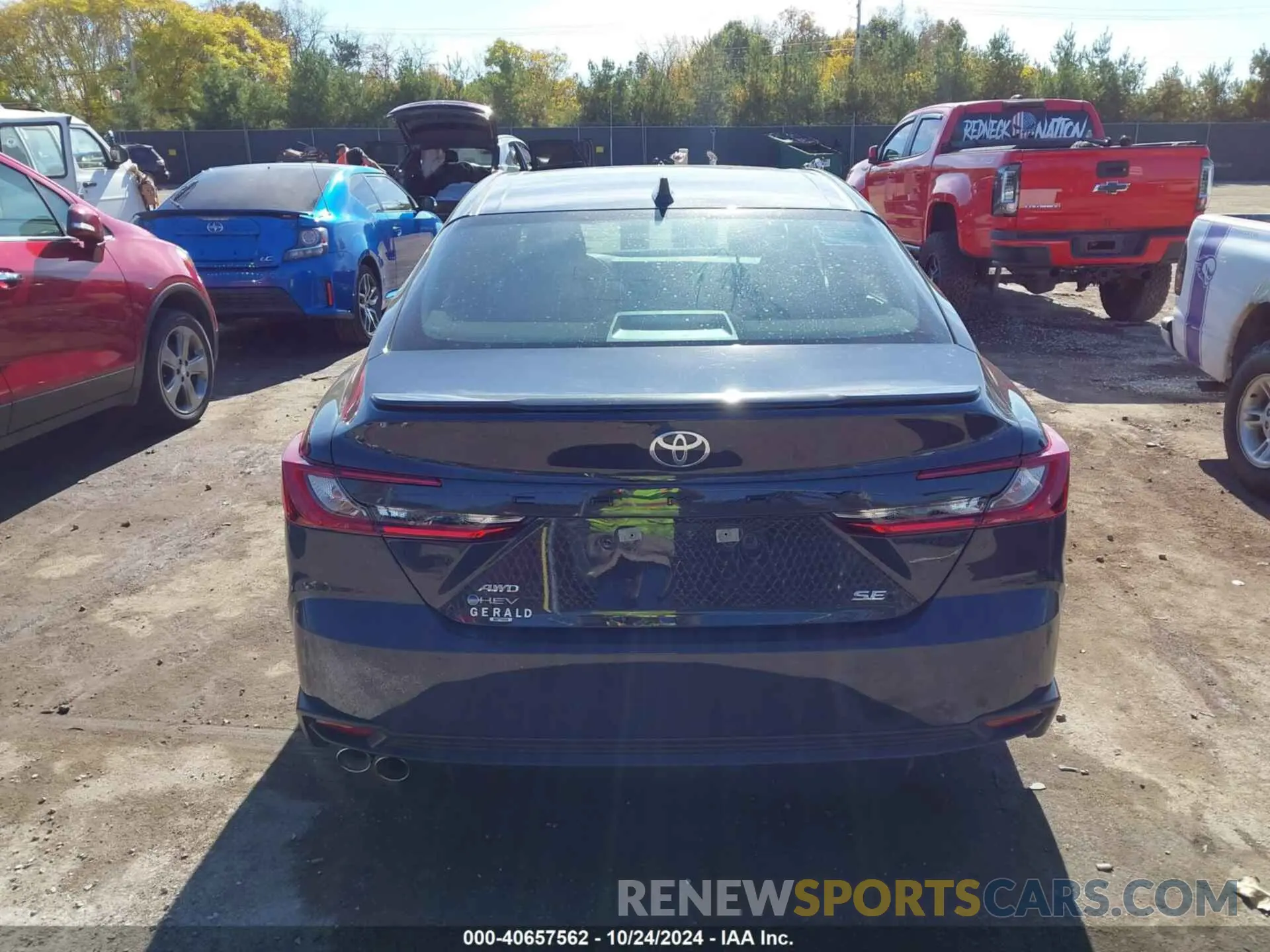 17 Photograph of a damaged car 4T1DBADK2SU505056 TOYOTA CAMRY 2025