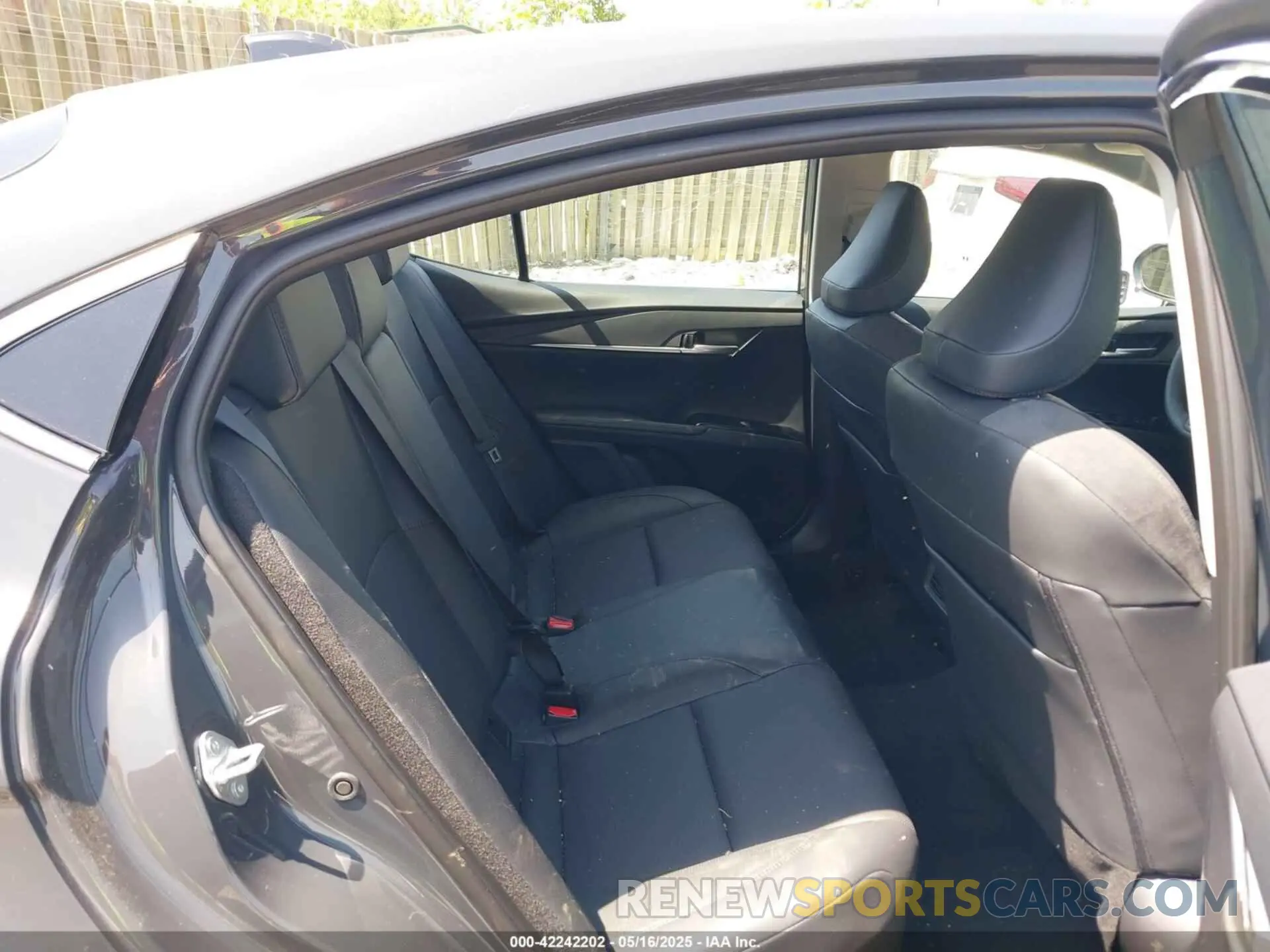 8 Photograph of a damaged car 4T1DBADK2SU509561 TOYOTA CAMRY 2025