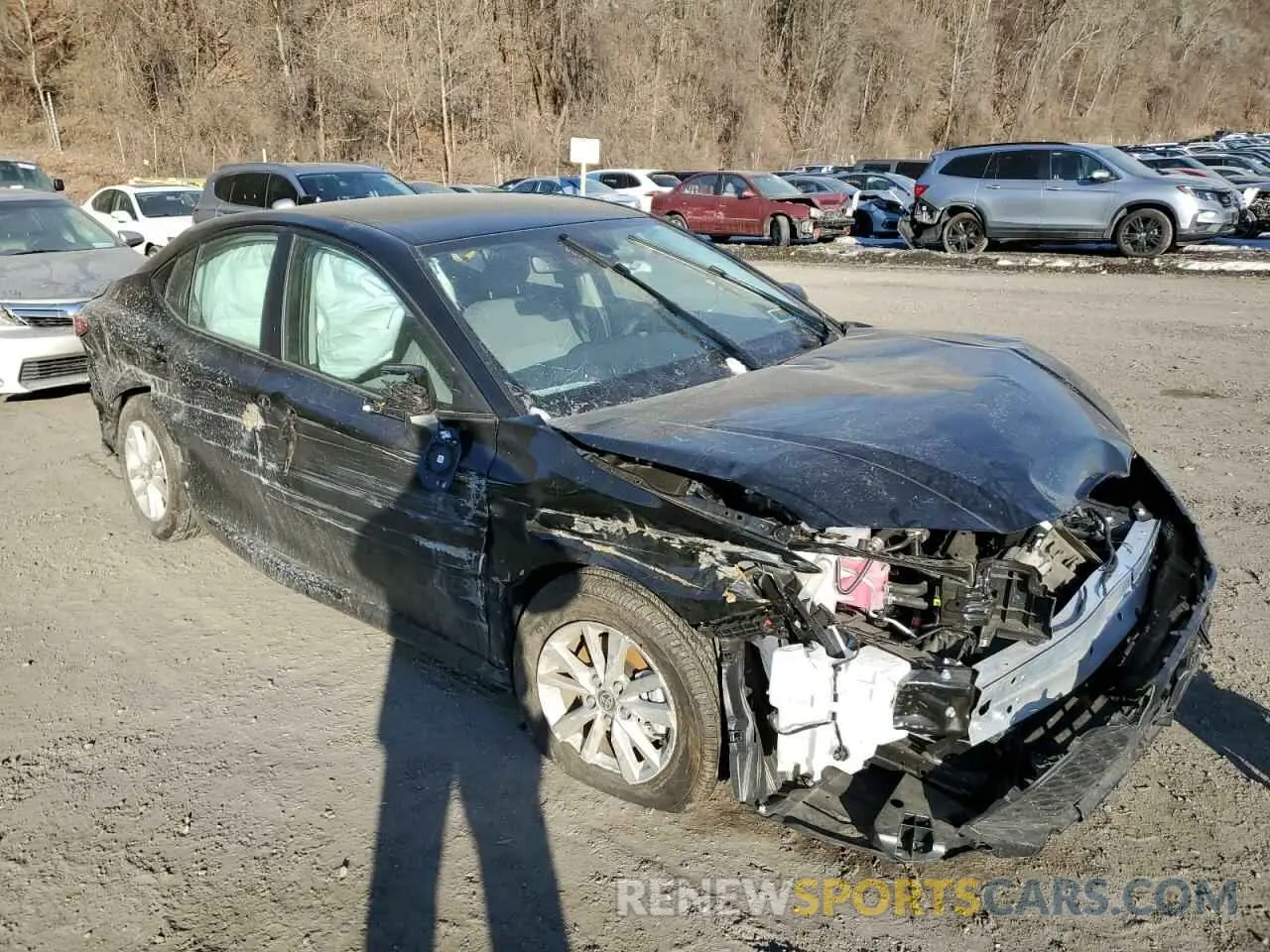 4 Photograph of a damaged car 4T1DBADK2SU510015 TOYOTA CAMRY 2025