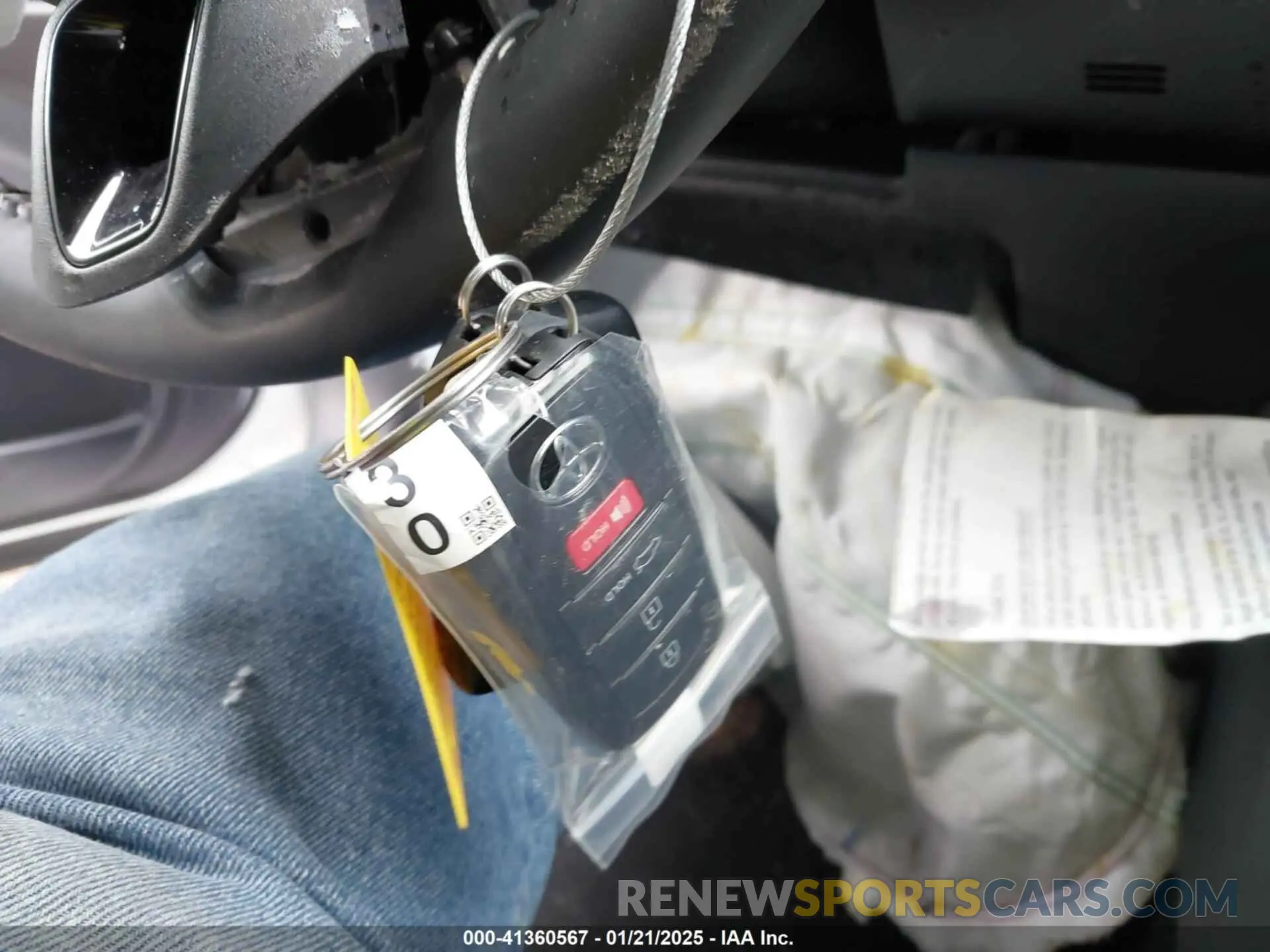 11 Photograph of a damaged car 4T1DBADK2SU513738 TOYOTA CAMRY 2025