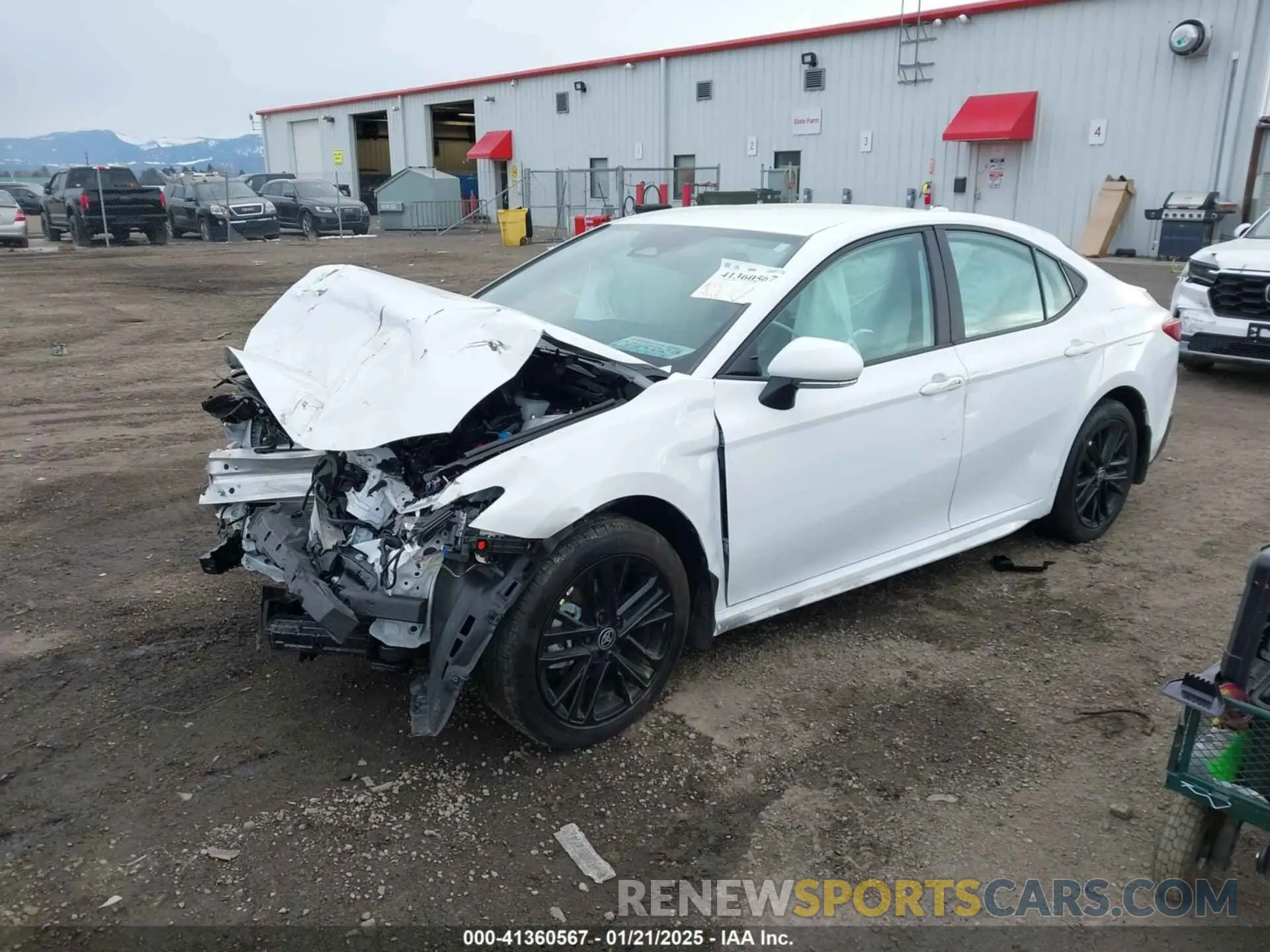 2 Photograph of a damaged car 4T1DBADK2SU513738 TOYOTA CAMRY 2025