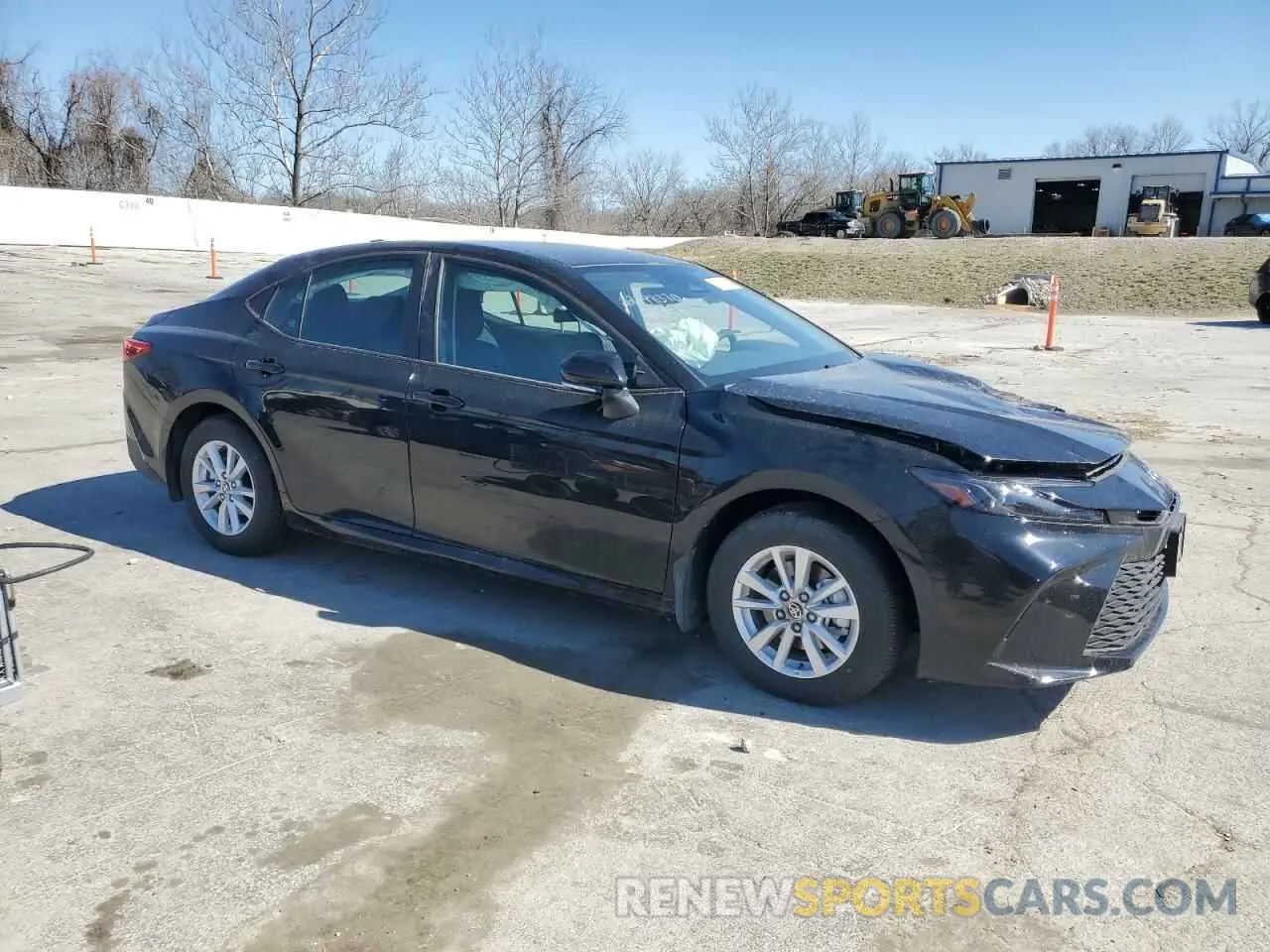4 Photograph of a damaged car 4T1DBADK2SU520558 TOYOTA CAMRY 2025