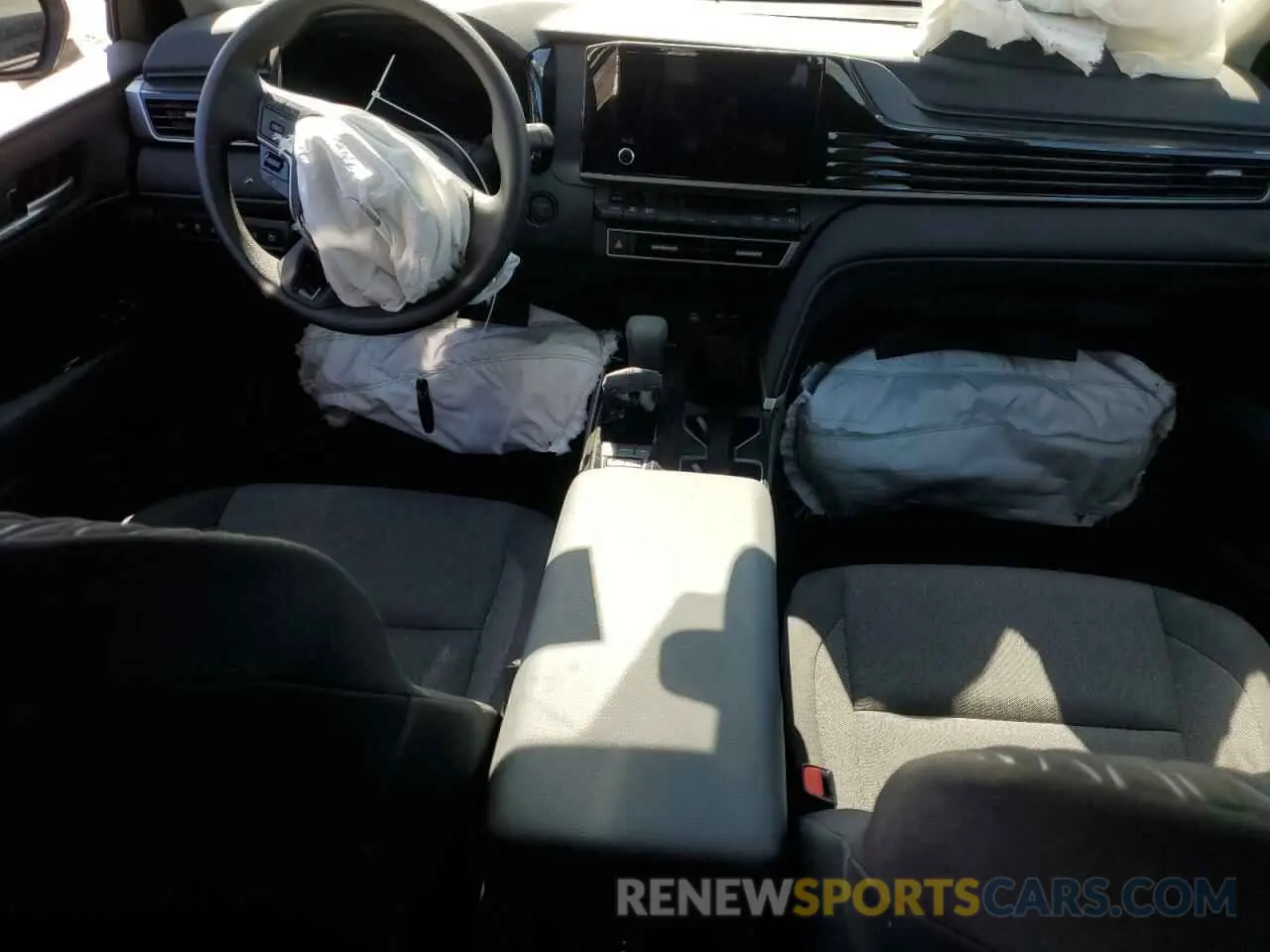 8 Photograph of a damaged car 4T1DBADK2SU520558 TOYOTA CAMRY 2025