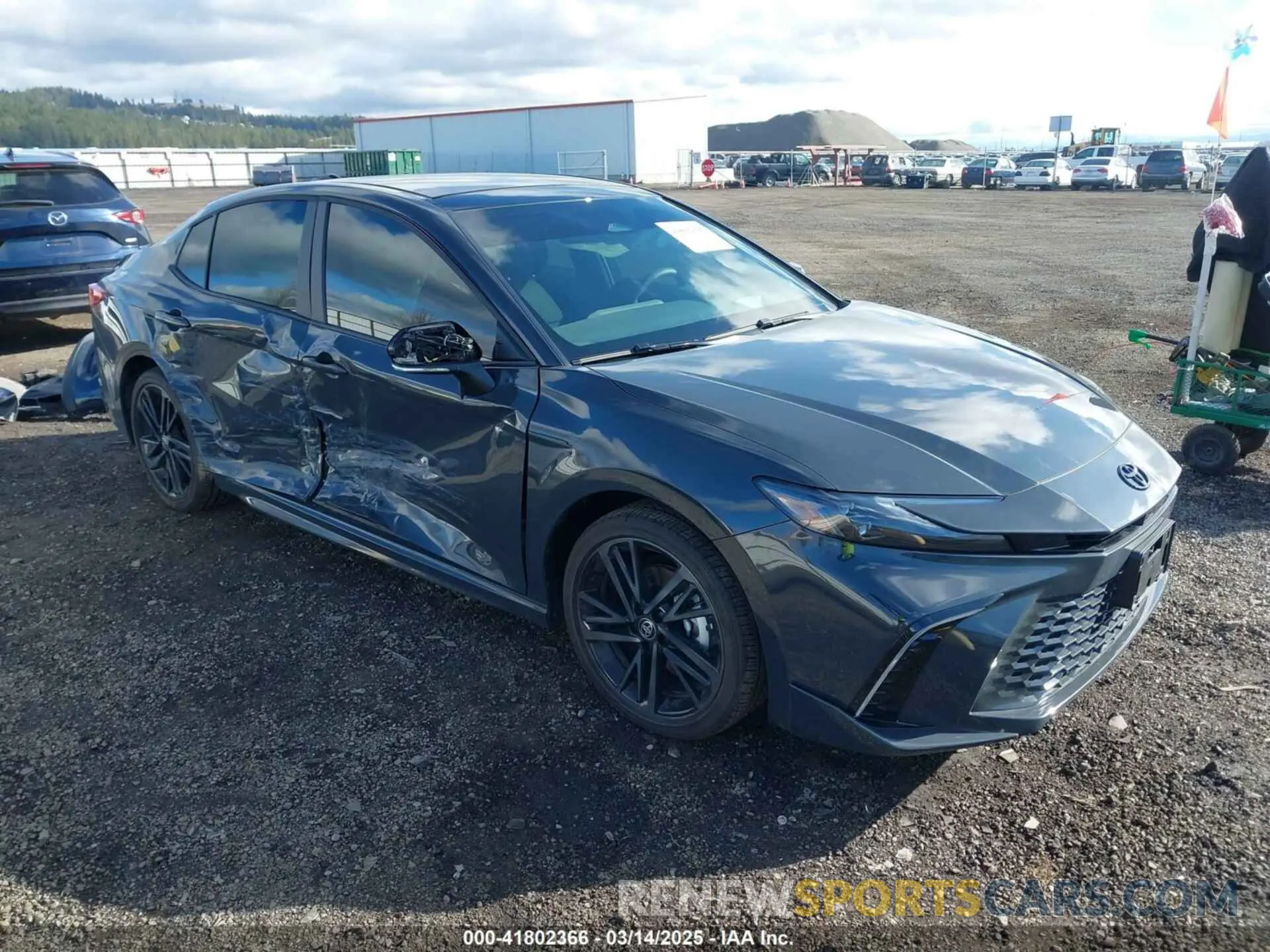 1 Photograph of a damaged car 4T1DBADK2SU521774 TOYOTA CAMRY 2025