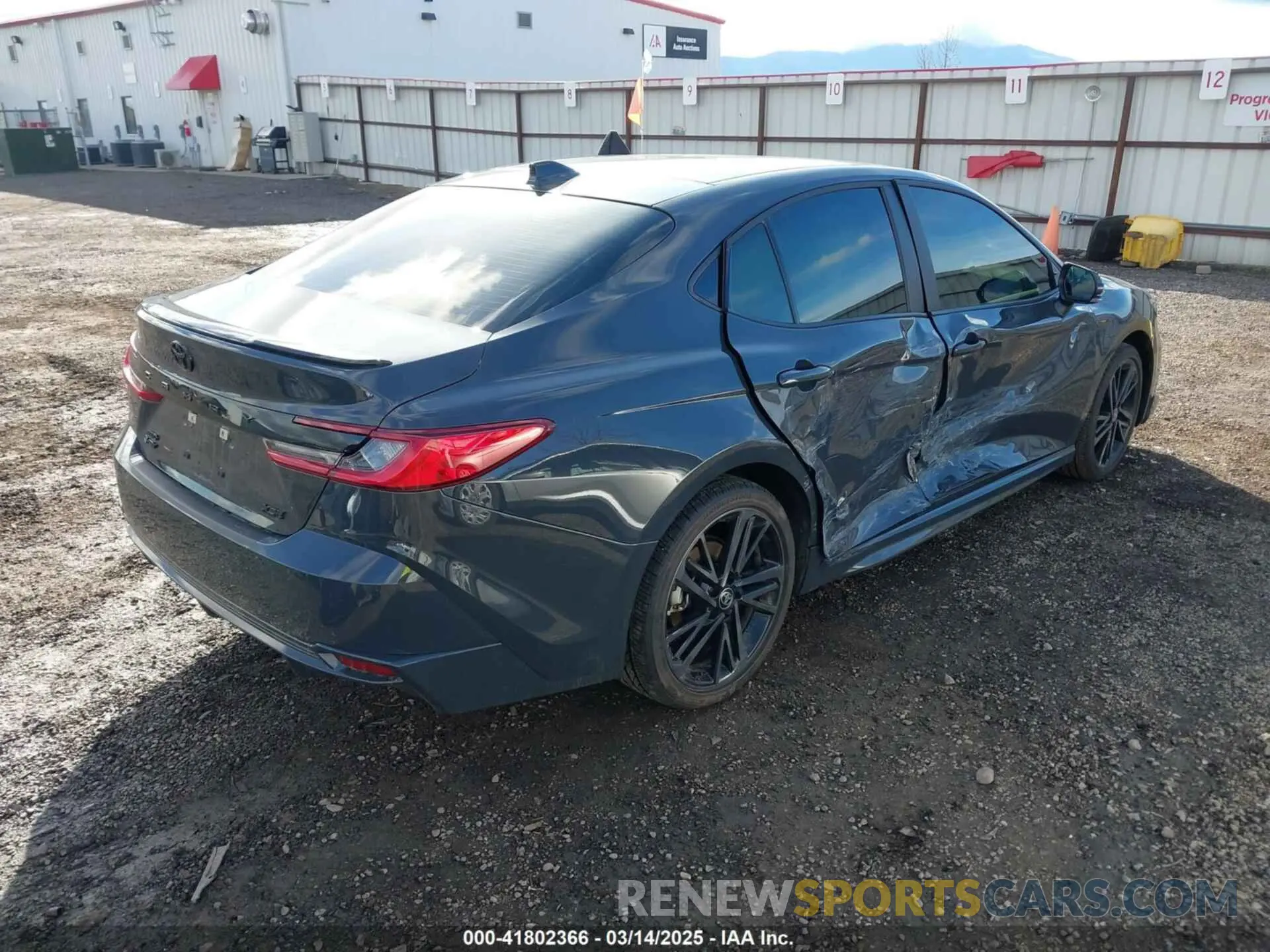 4 Photograph of a damaged car 4T1DBADK2SU521774 TOYOTA CAMRY 2025