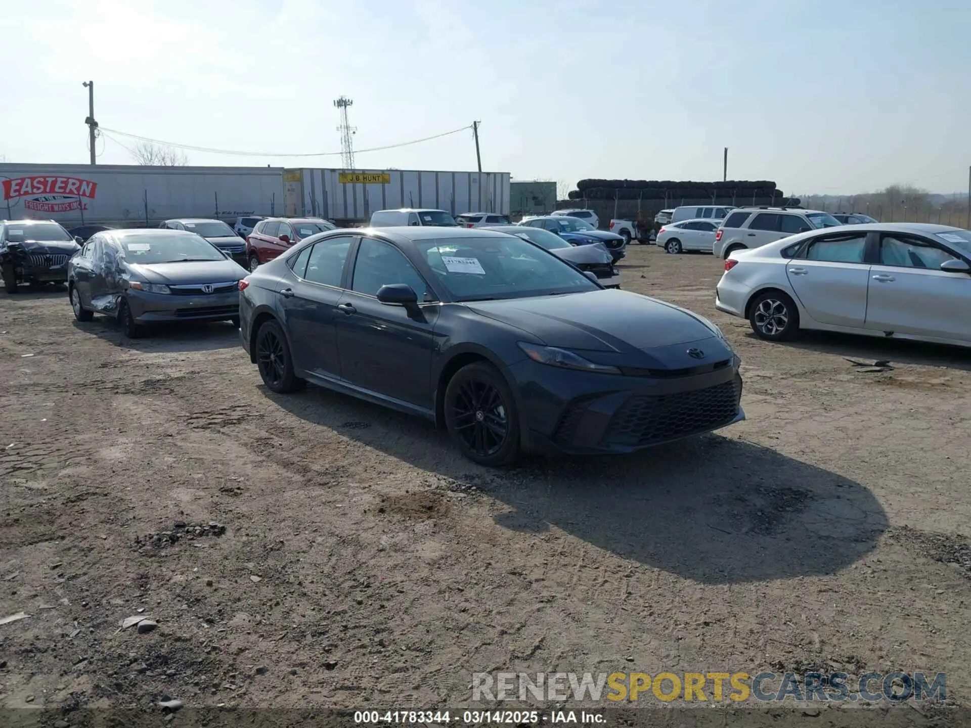 1 Photograph of a damaged car 4T1DBADK3SU012485 TOYOTA CAMRY 2025