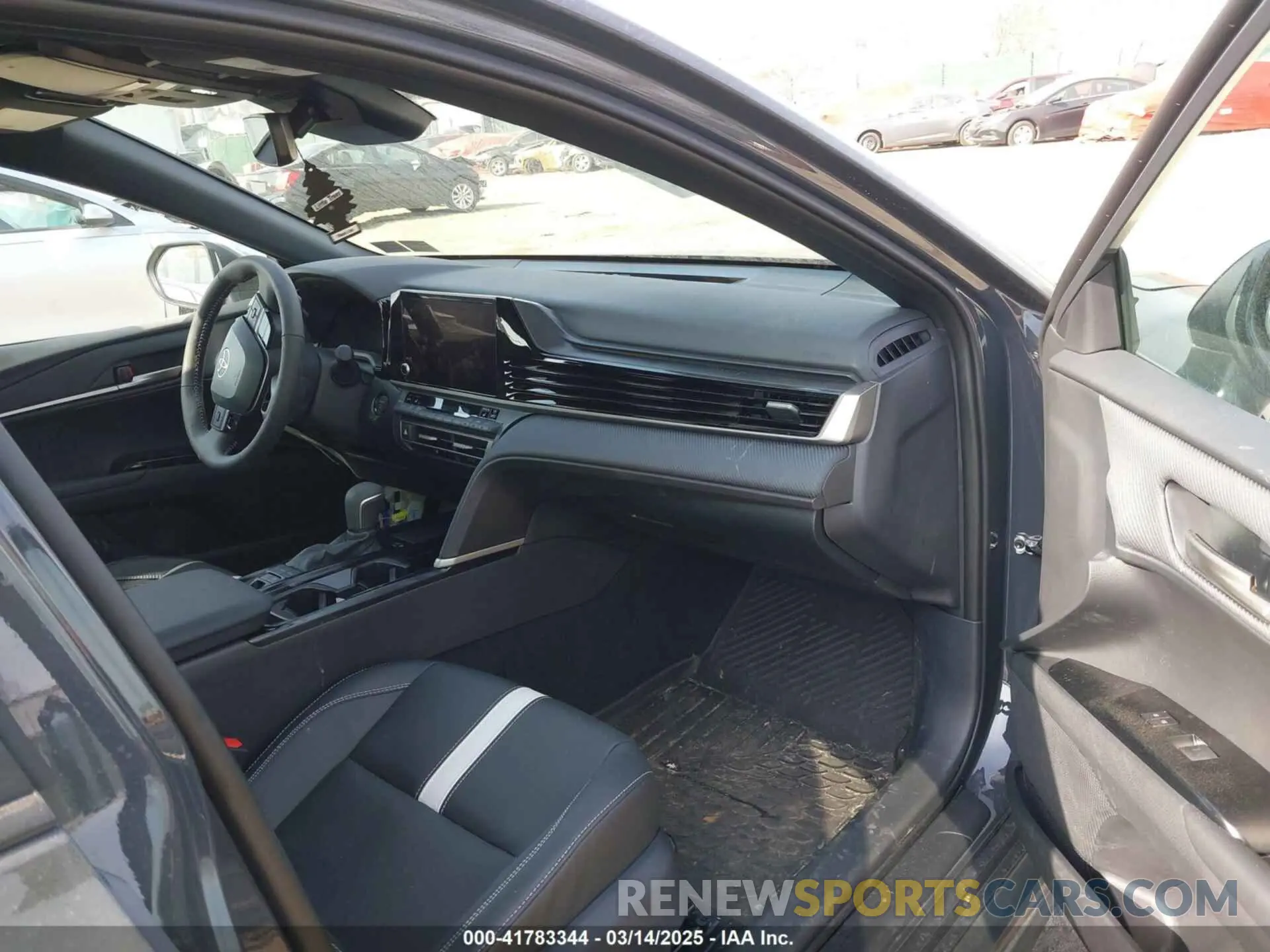 5 Photograph of a damaged car 4T1DBADK3SU012485 TOYOTA CAMRY 2025