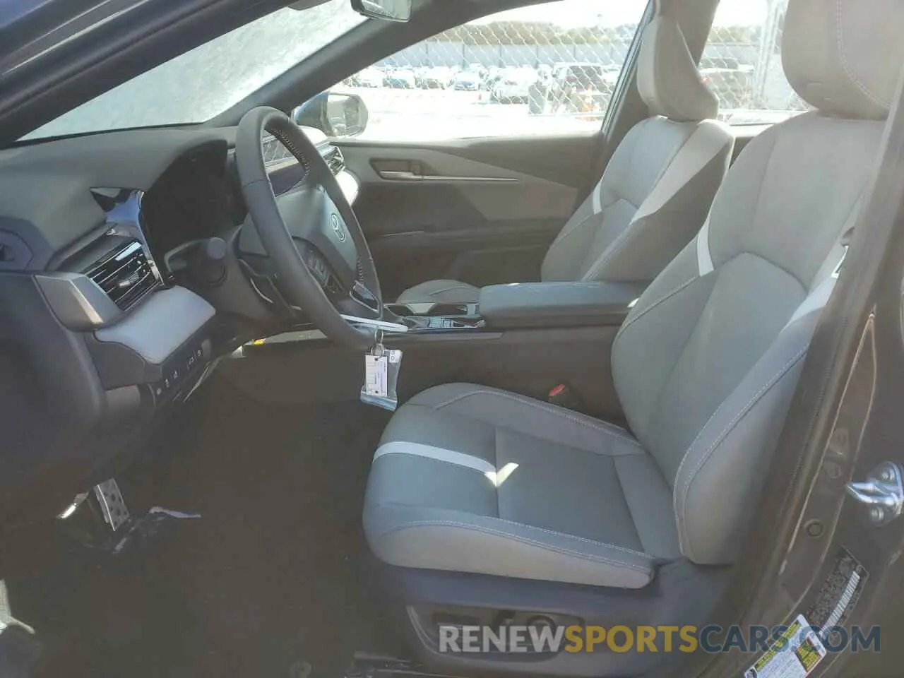 7 Photograph of a damaged car 4T1DBADK3SU018044 TOYOTA CAMRY 2025