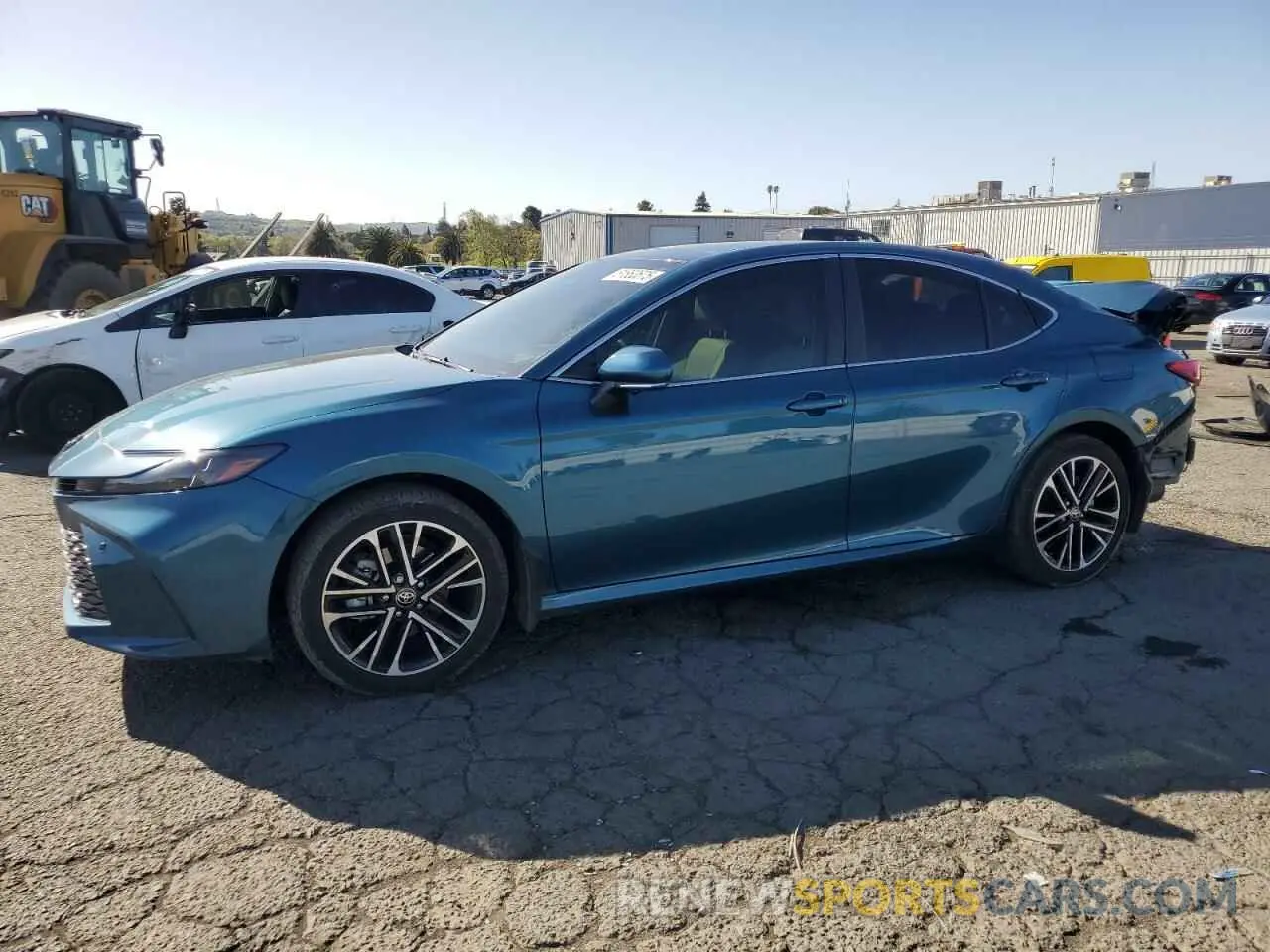 1 Photograph of a damaged car 4T1DBADK3SU502862 TOYOTA CAMRY 2025