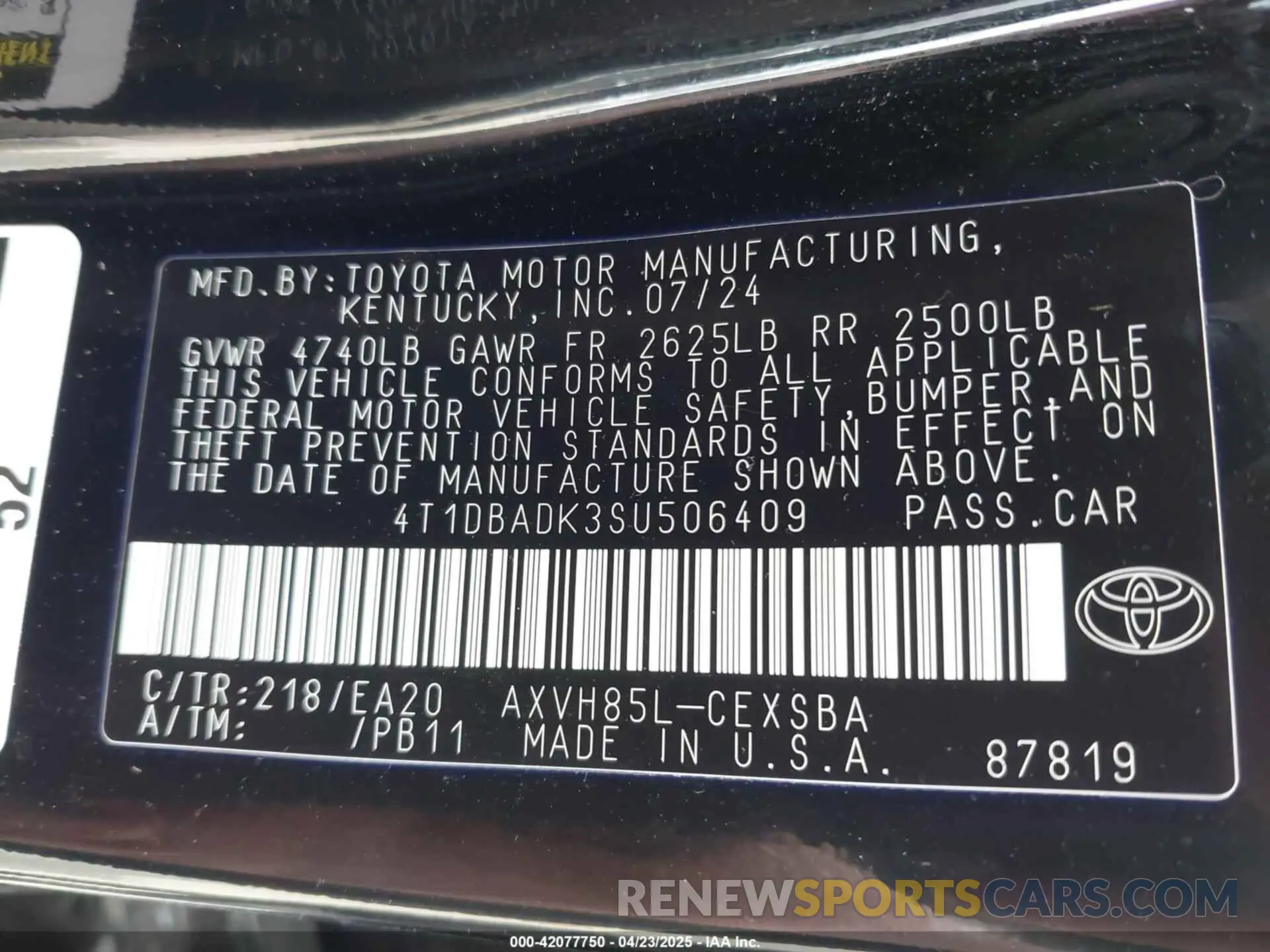 9 Photograph of a damaged car 4T1DBADK3SU506409 TOYOTA CAMRY 2025