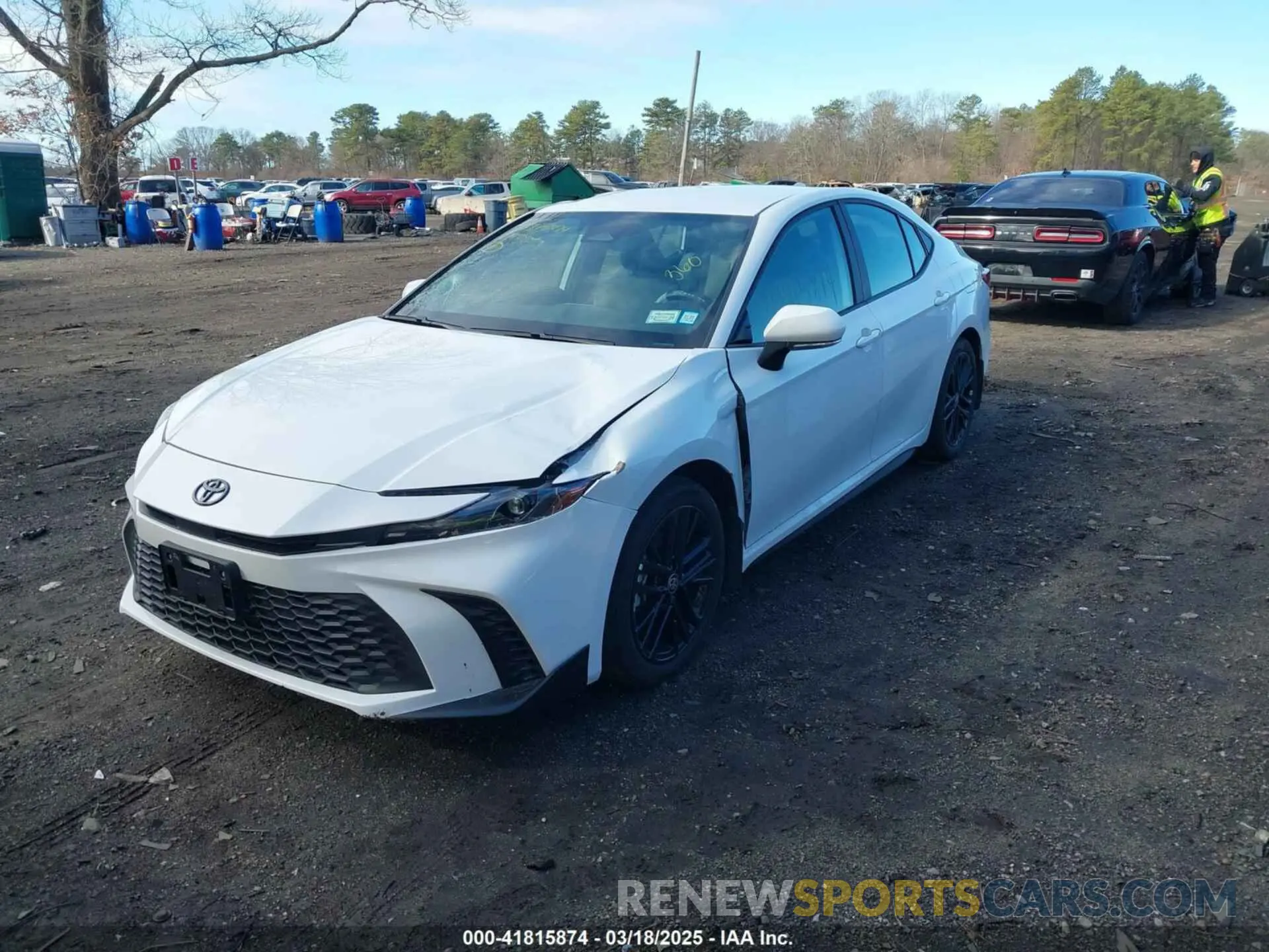 2 Photograph of a damaged car 4T1DBADK3SU518334 TOYOTA CAMRY 2025