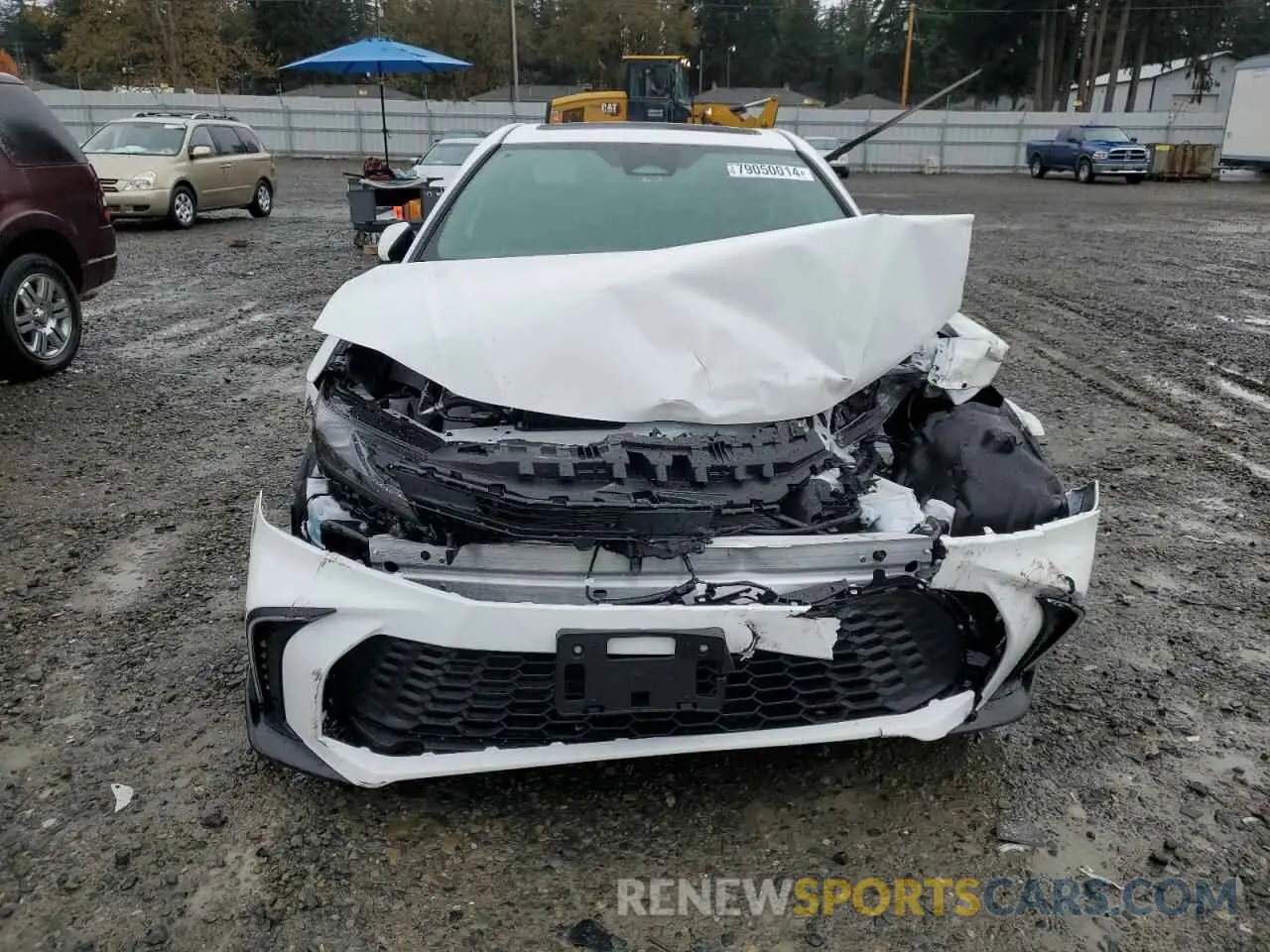 5 Photograph of a damaged car 4T1DBADK4SU000491 TOYOTA CAMRY 2025