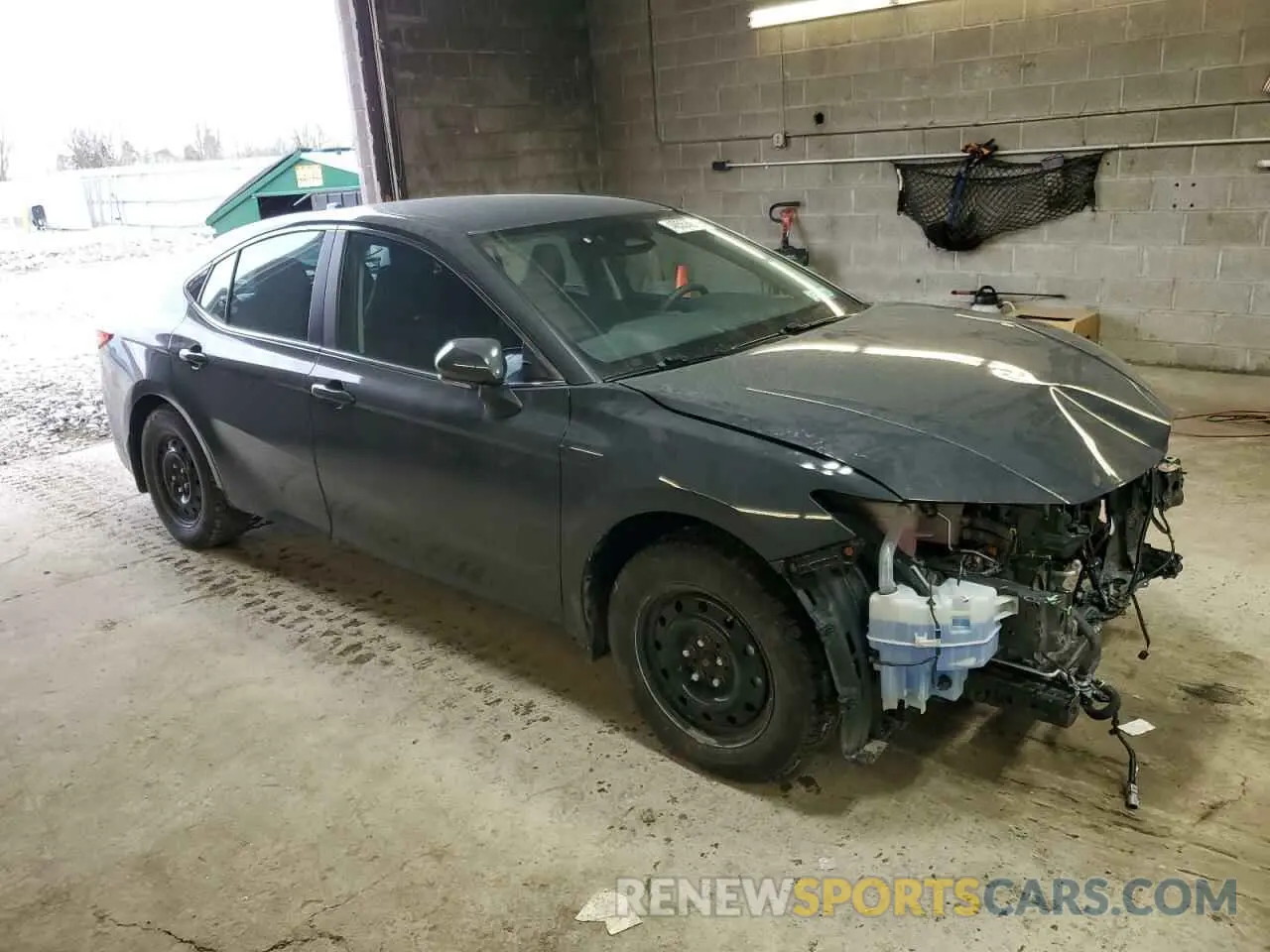 4 Photograph of a damaged car 4T1DBADK4SU001012 TOYOTA CAMRY 2025
