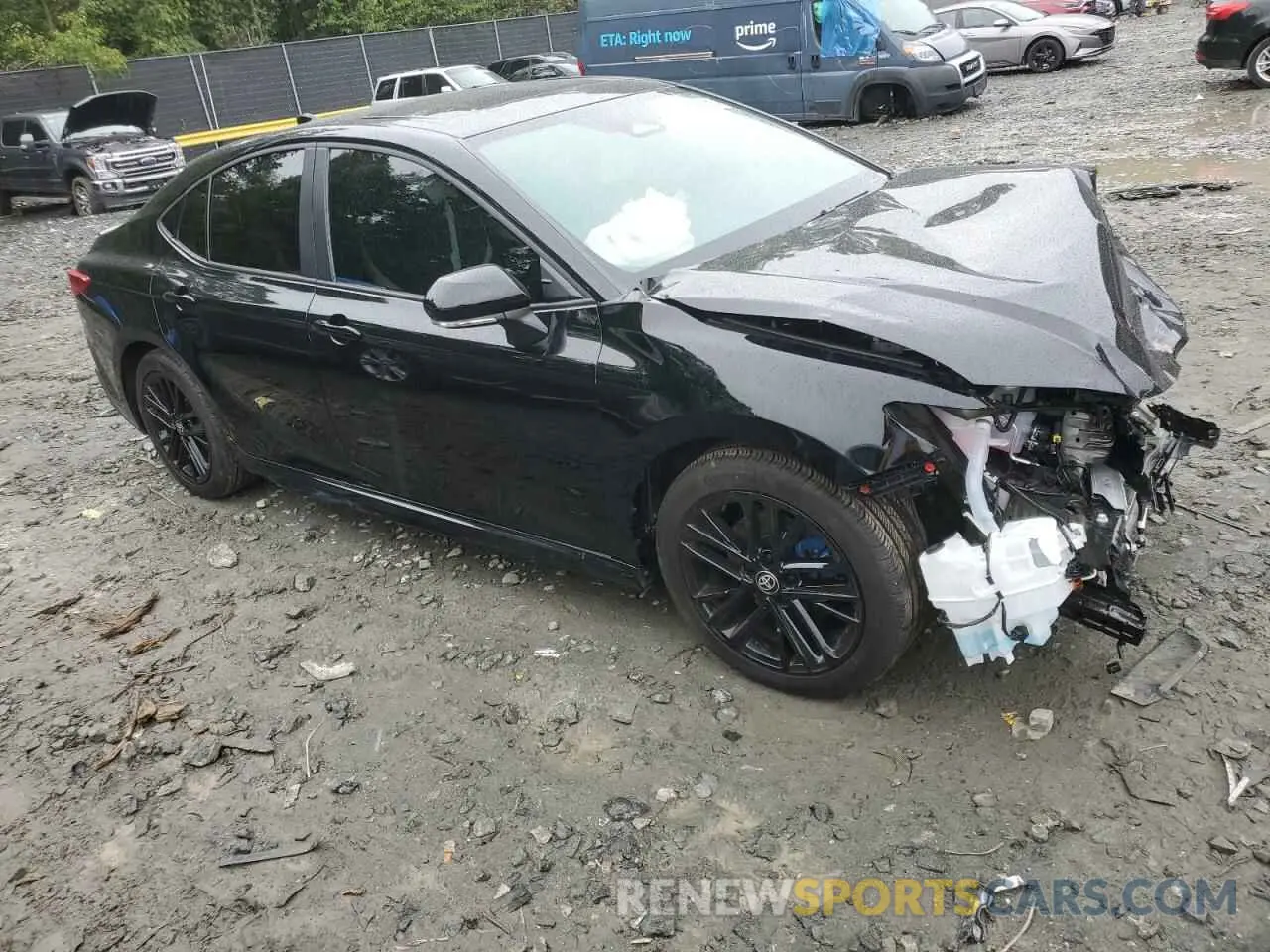 4 Photograph of a damaged car 4T1DBADK4SU003150 TOYOTA CAMRY 2025