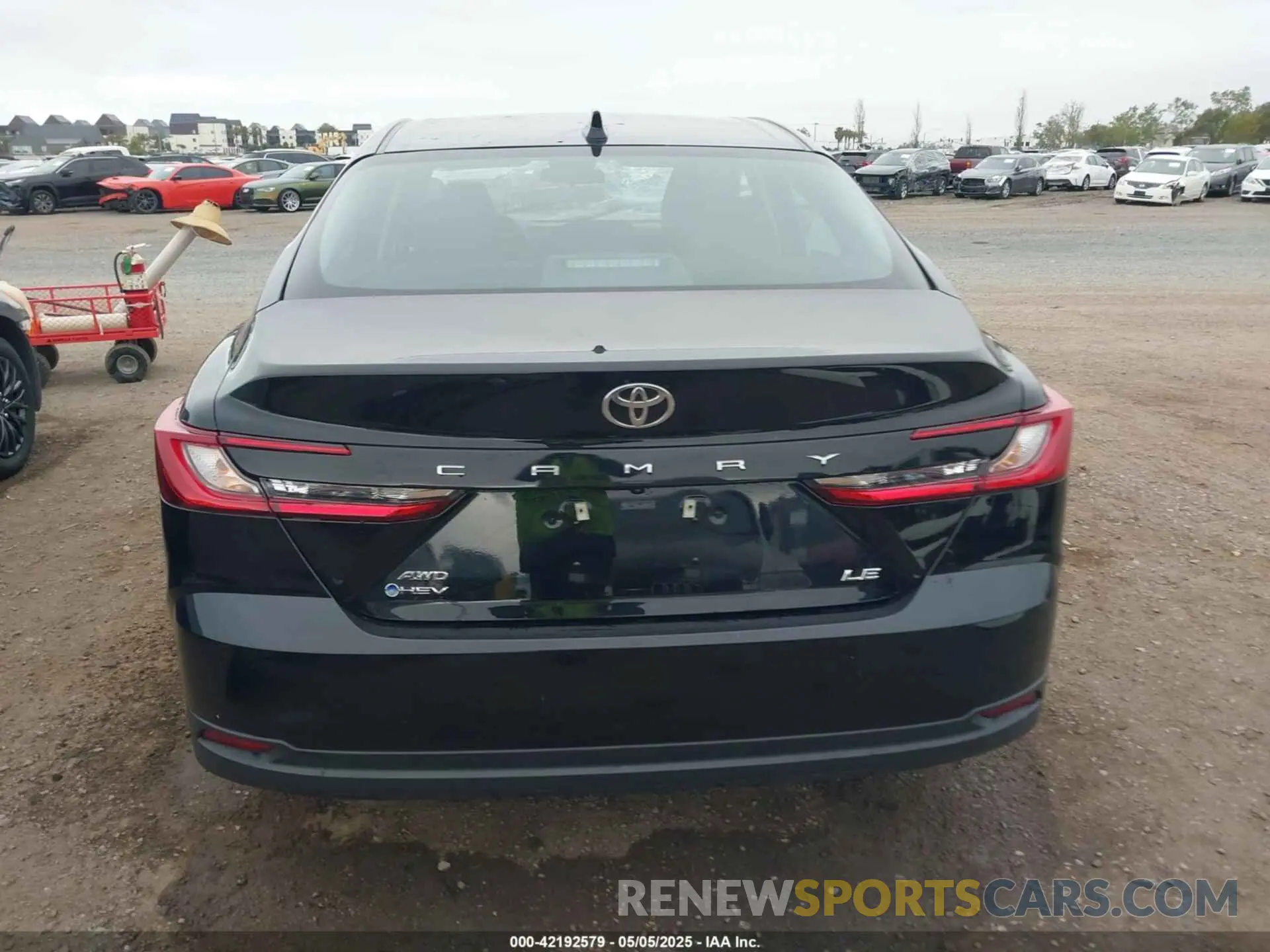17 Photograph of a damaged car 4T1DBADK4SU004184 TOYOTA CAMRY 2025