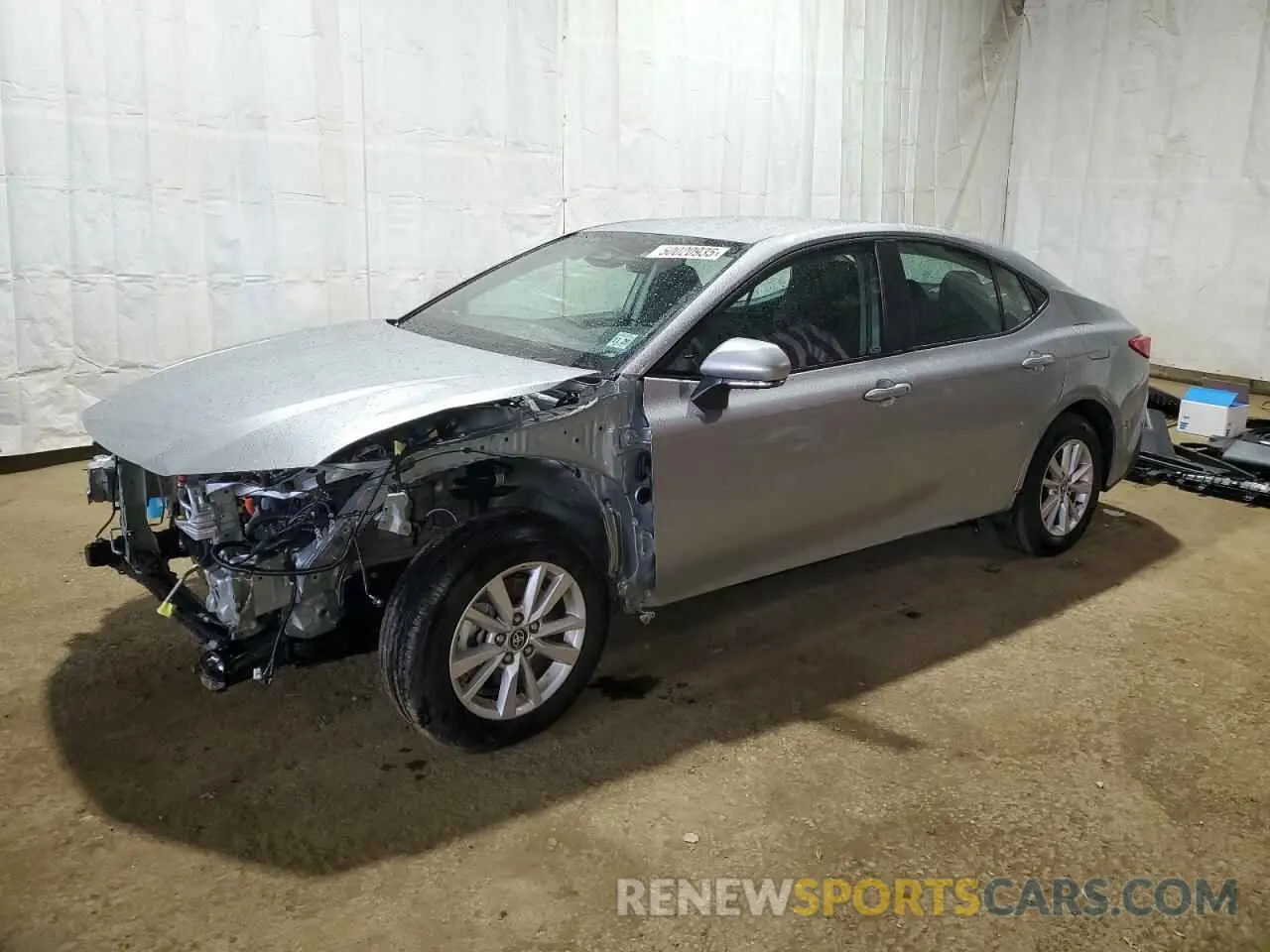 1 Photograph of a damaged car 4T1DBADK4SU011300 TOYOTA CAMRY 2025