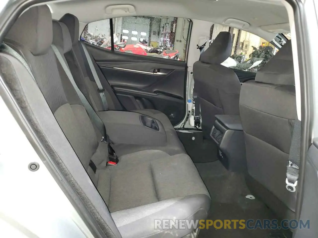 10 Photograph of a damaged car 4T1DBADK4SU011300 TOYOTA CAMRY 2025
