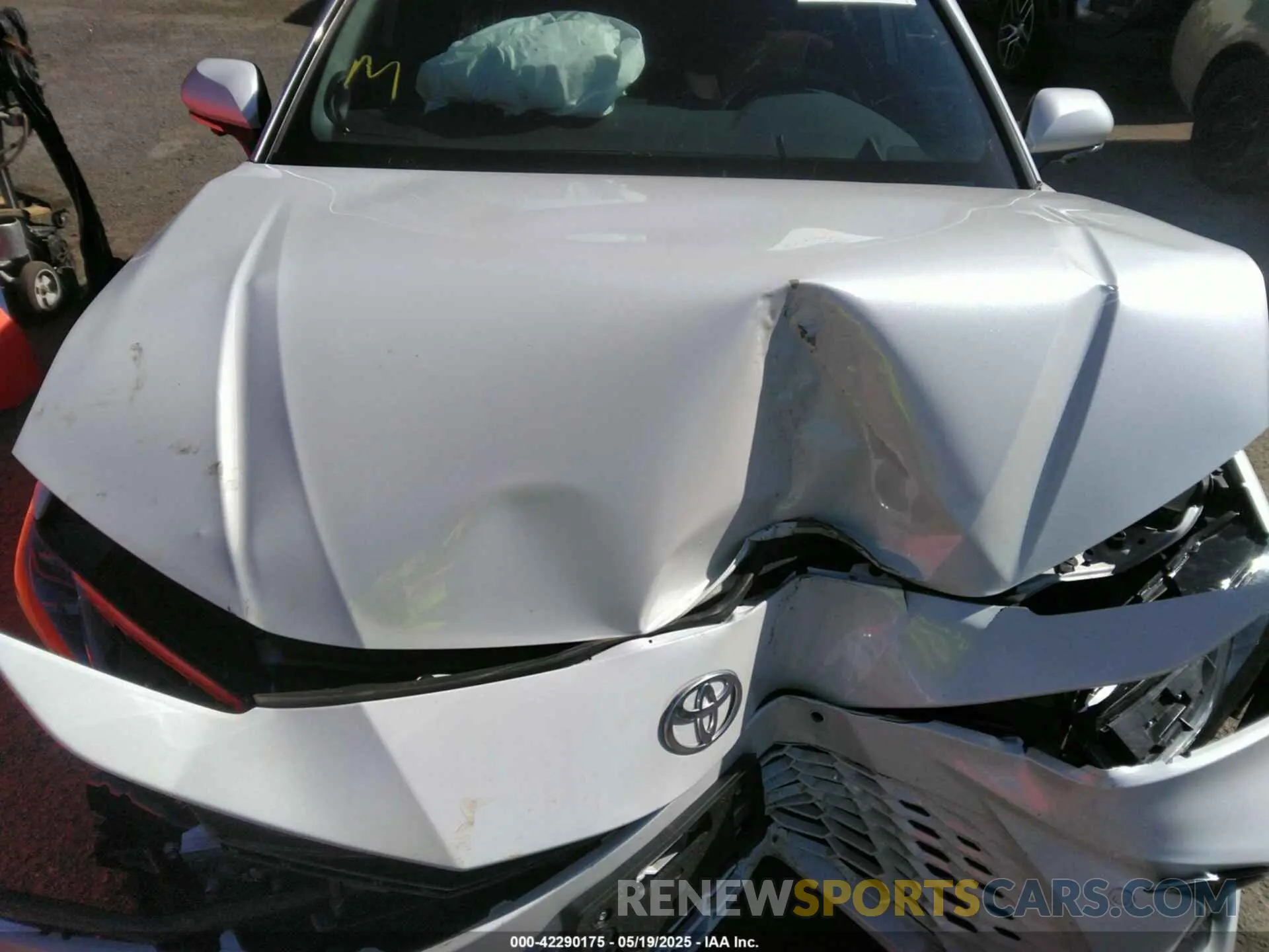 10 Photograph of a damaged car 4T1DBADK4SU013192 TOYOTA CAMRY 2025