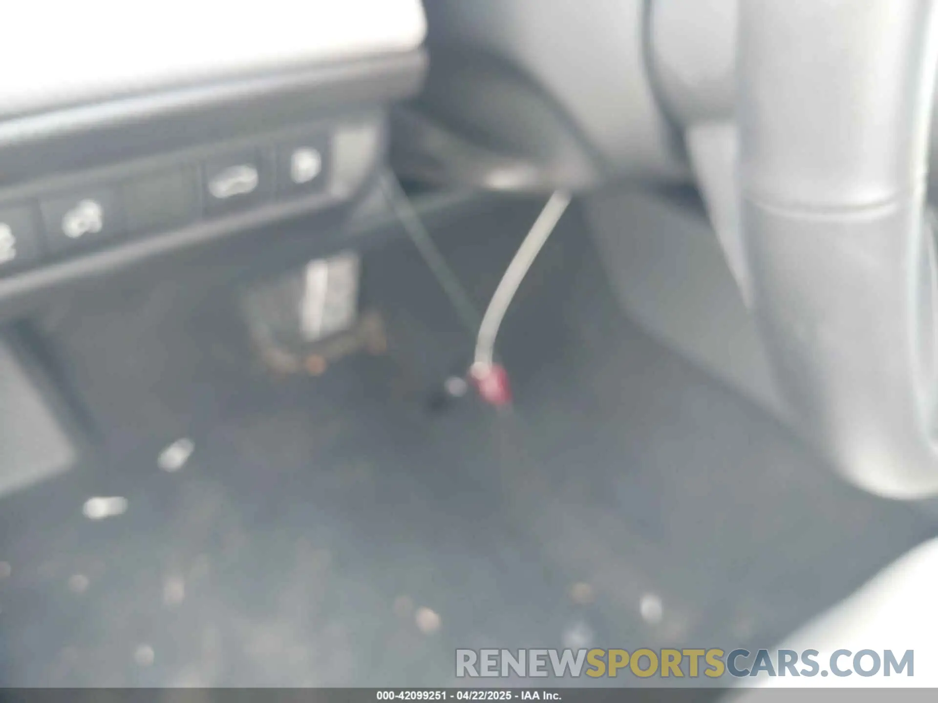11 Photograph of a damaged car 4T1DBADK4SU510470 TOYOTA CAMRY 2025