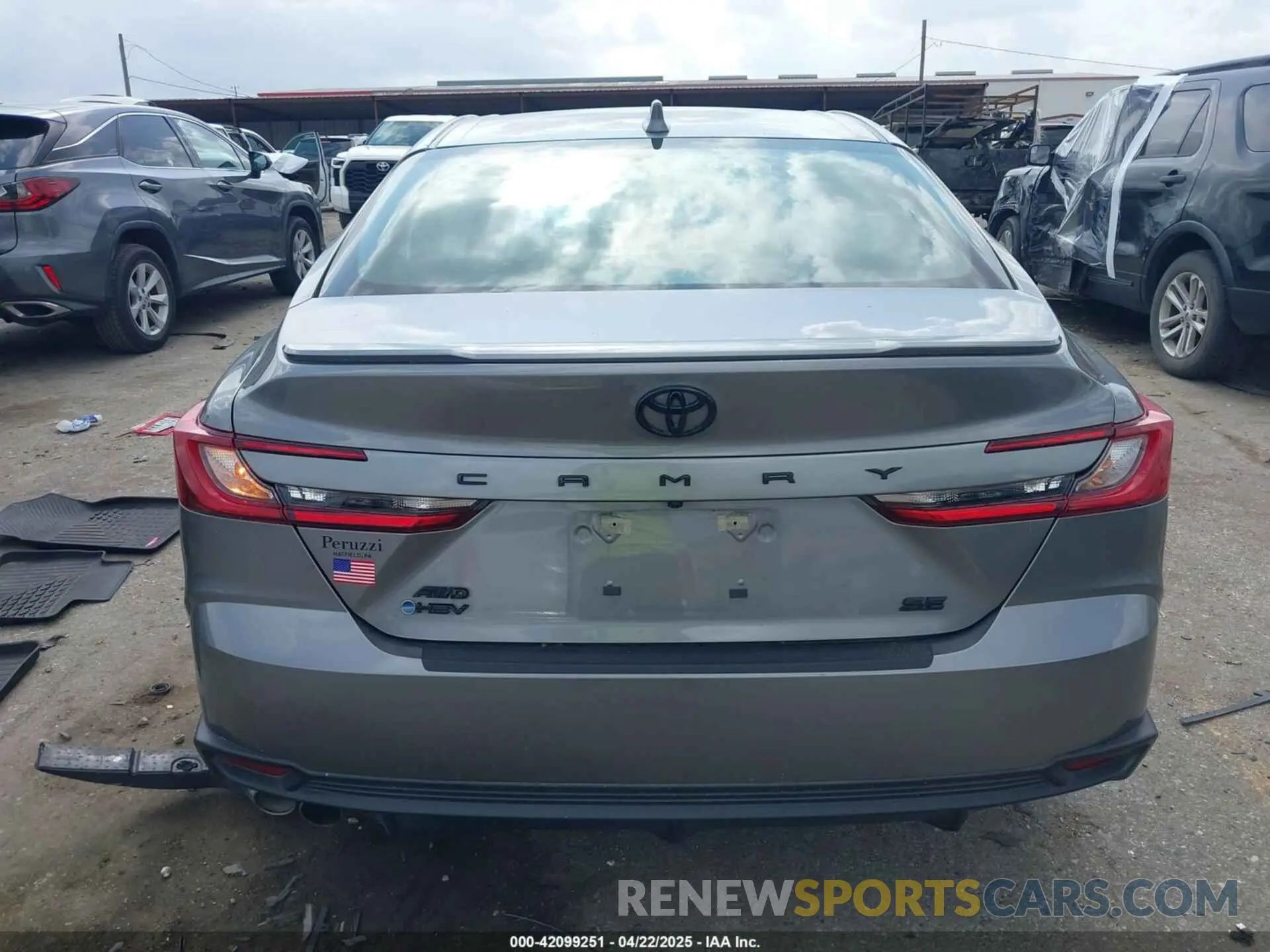 16 Photograph of a damaged car 4T1DBADK4SU510470 TOYOTA CAMRY 2025