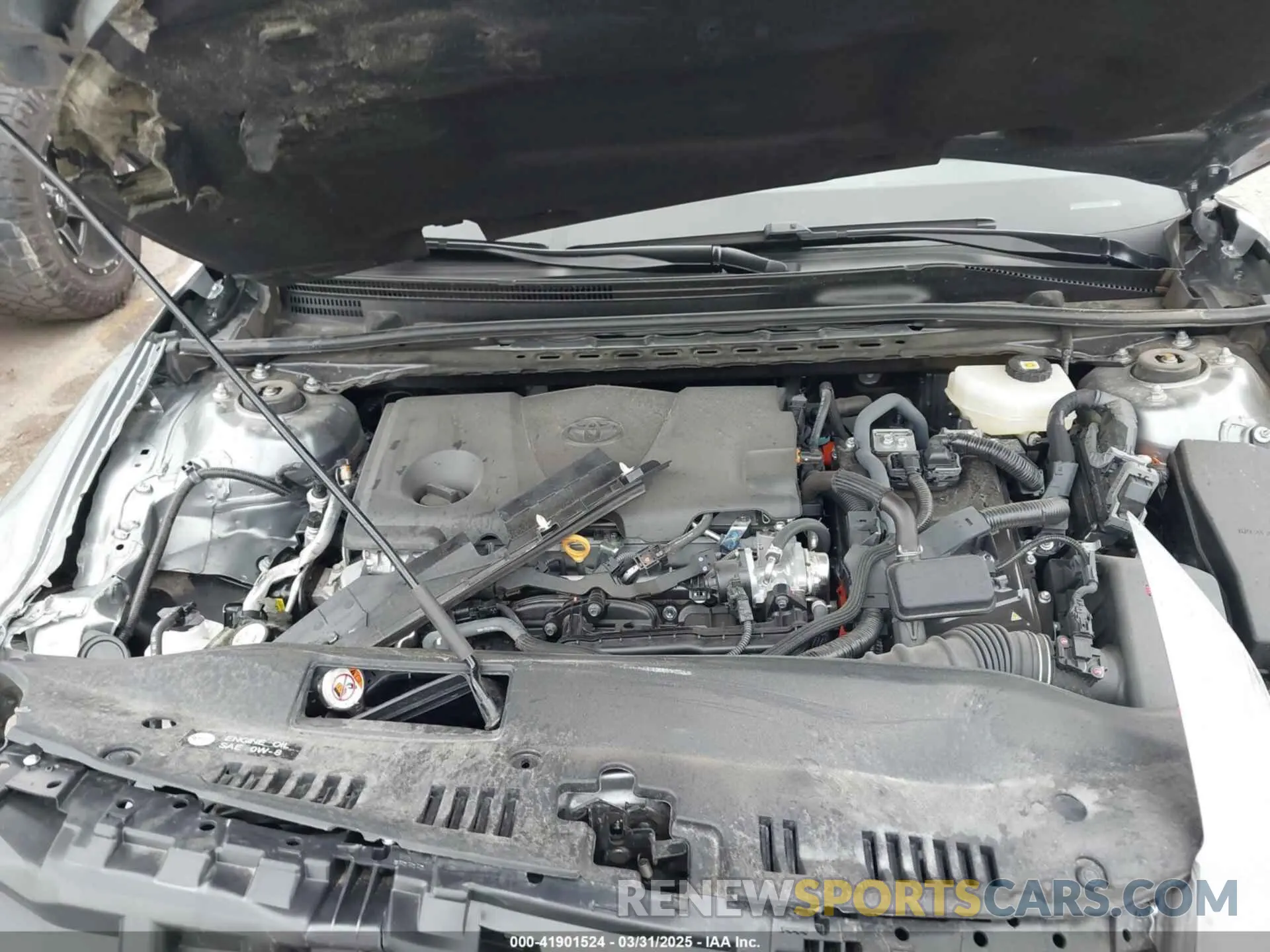 10 Photograph of a damaged car 4T1DBADK4SU514096 TOYOTA CAMRY 2025